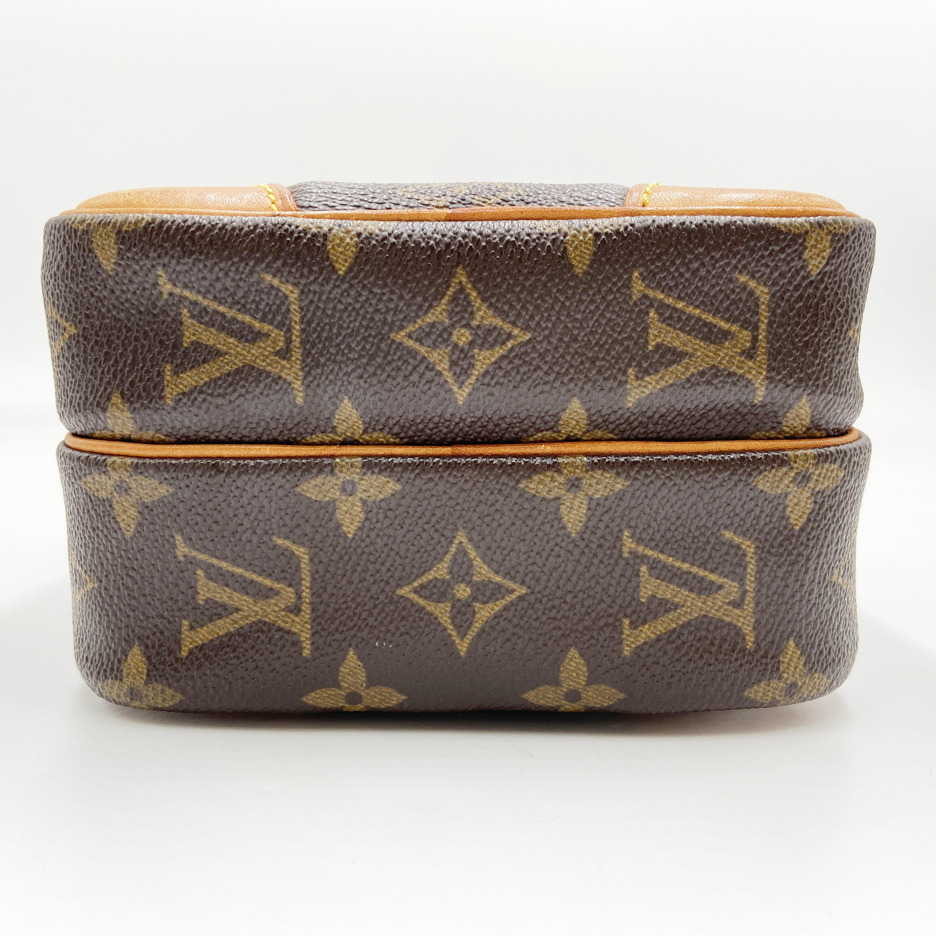 Monogram Amazon M45236 TH0920 Shoulder Bag — view 3