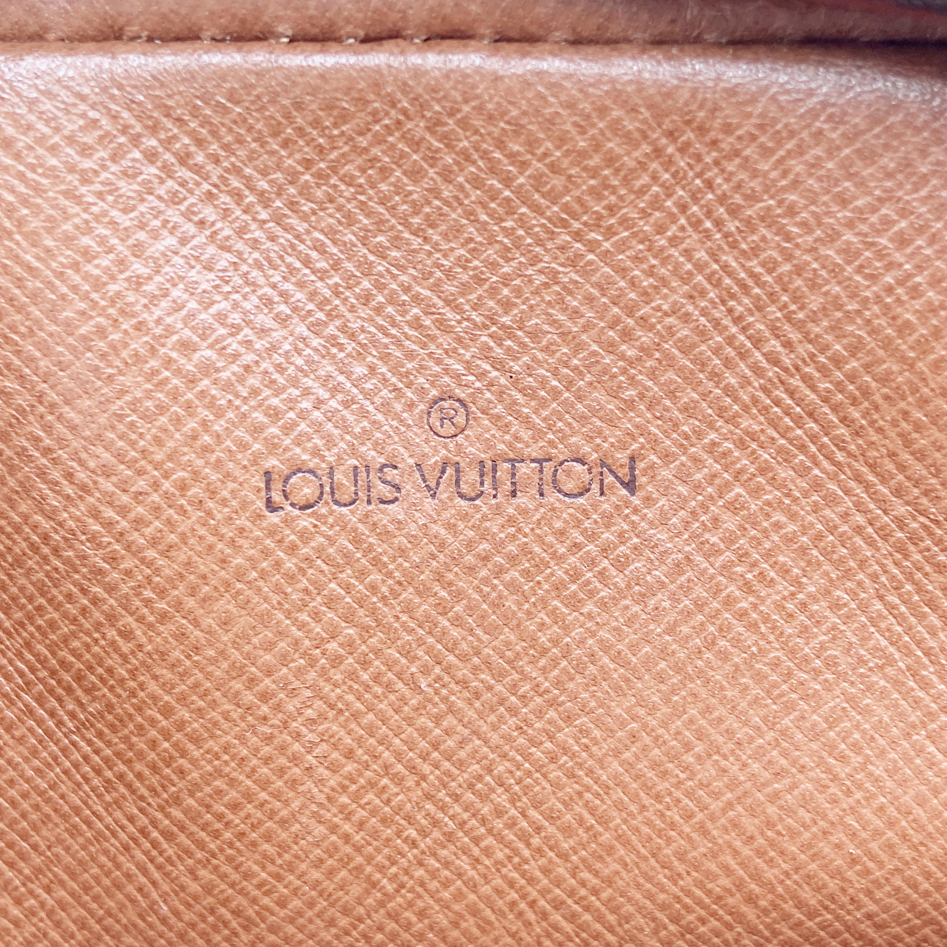 Monogram Amazon M45236 TH0920 Shoulder Bag — view 10