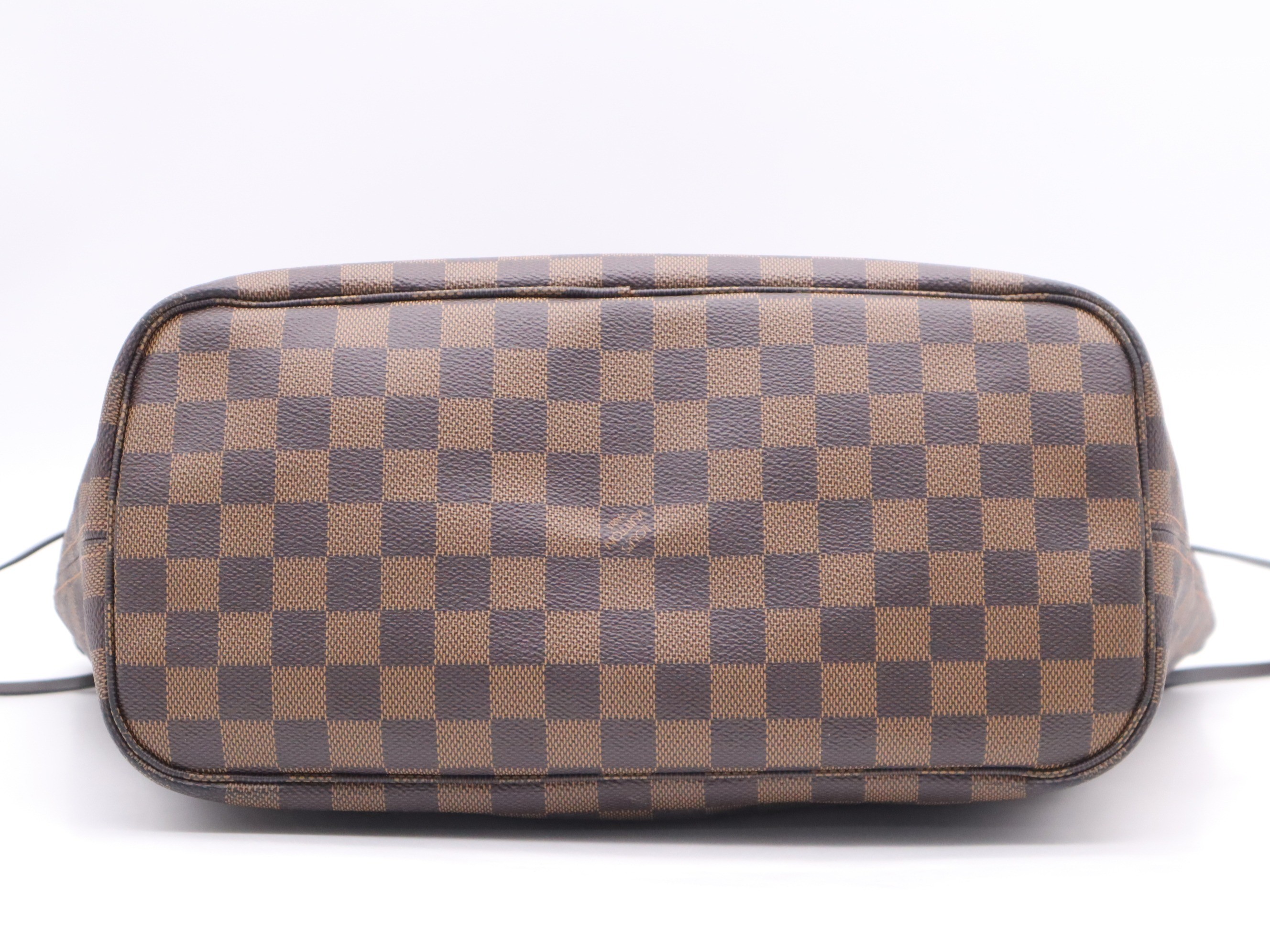 Neverfull MM with pouch — view 4