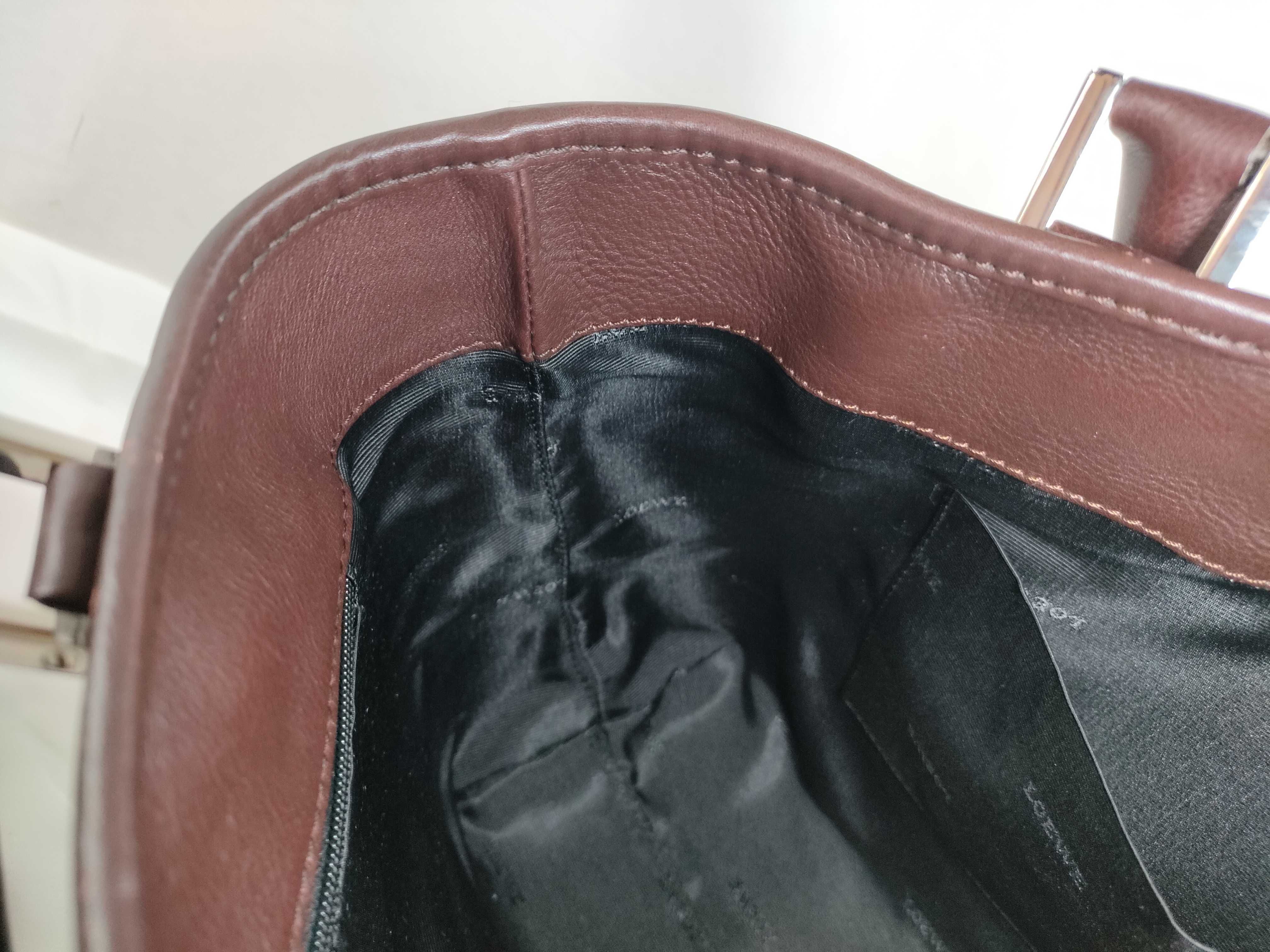 Chloe handbag, brown, with padlock and key holder. — view 10