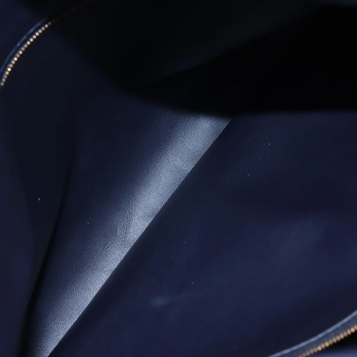 Intrecciato Large Hop Leather Shoulder Bag Navy — view 8