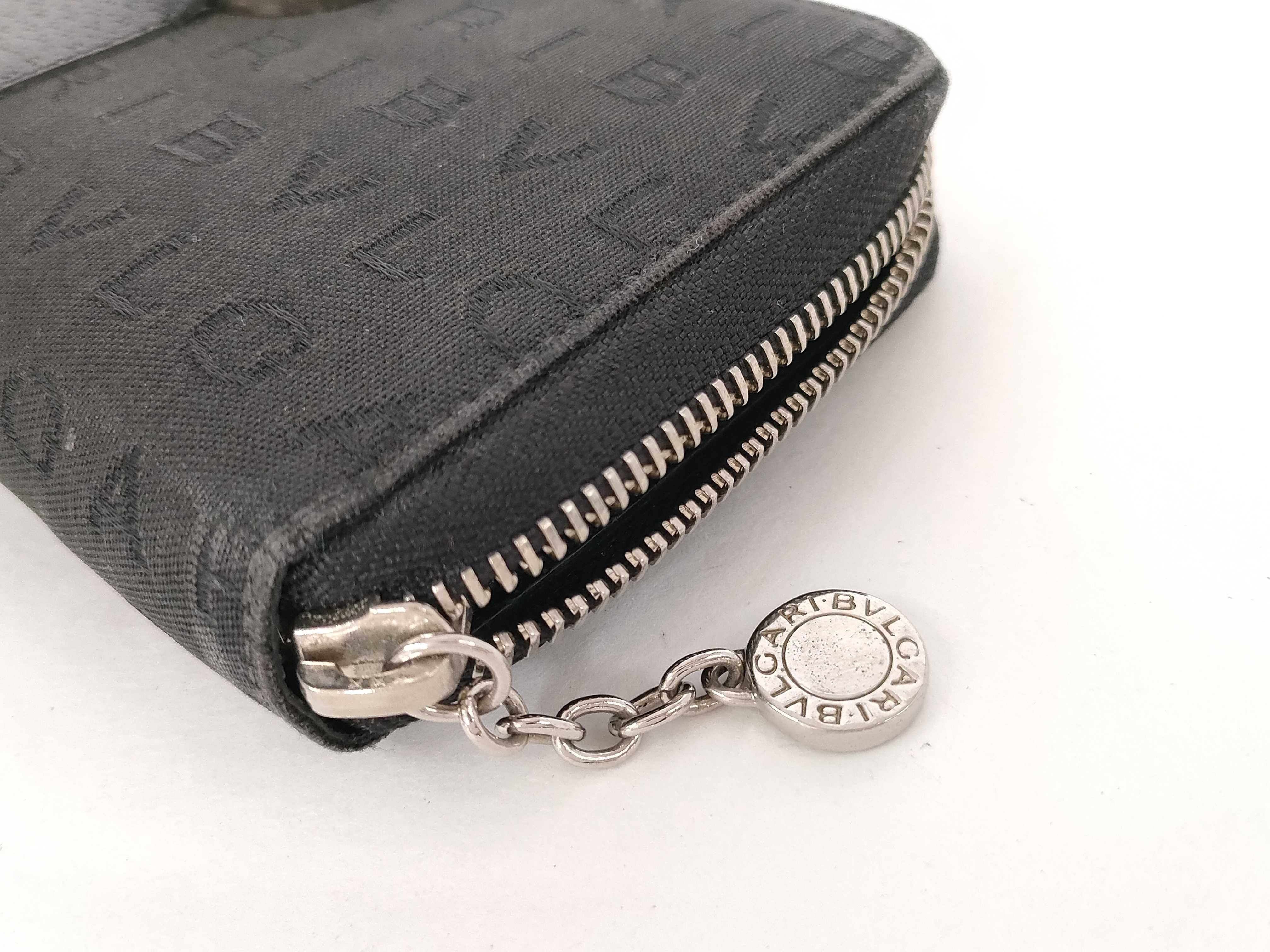 Logo Mania Round Zipper Long Wallet — view 14