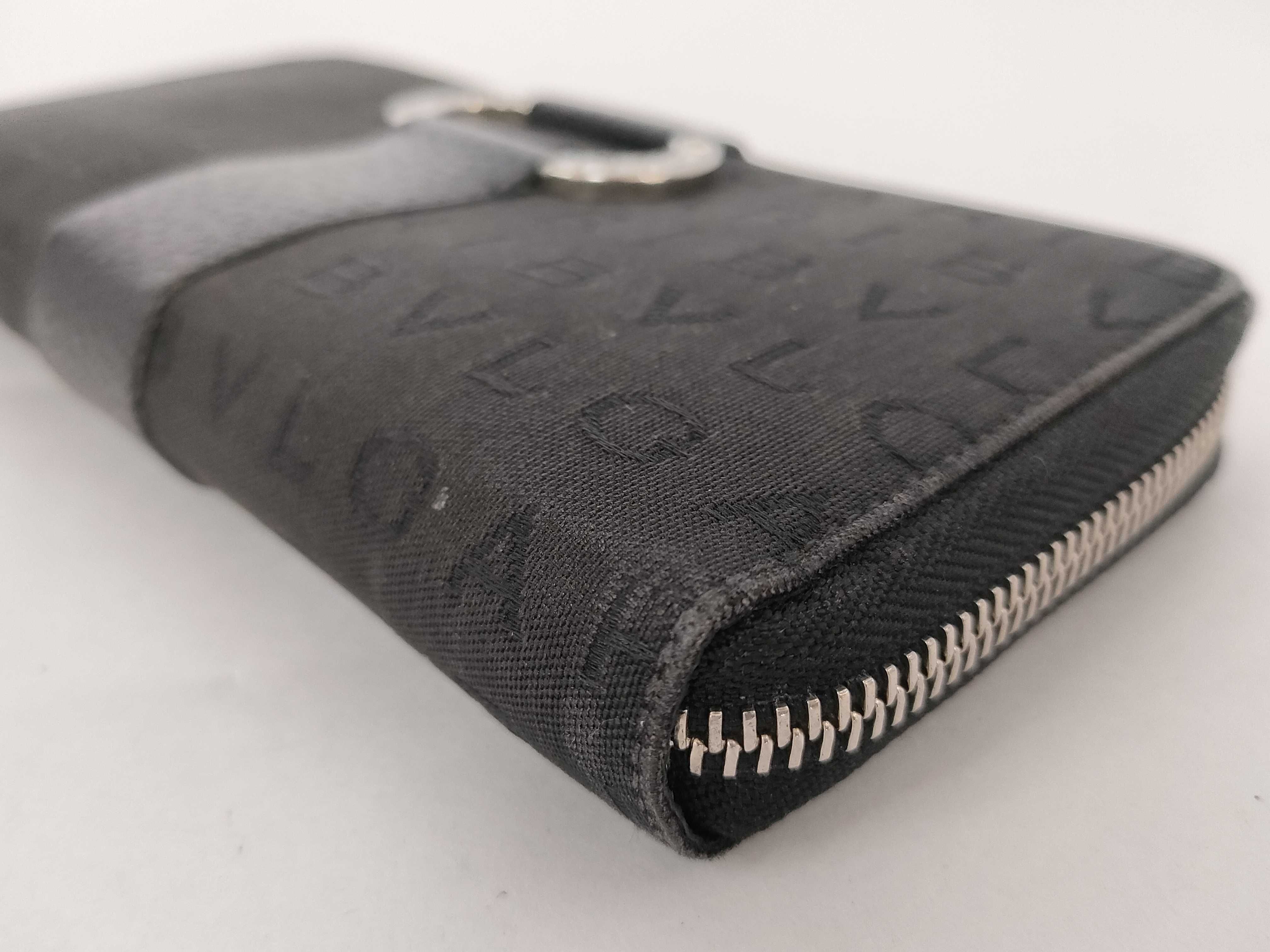 Logo Mania Round Zipper Long Wallet — view 3