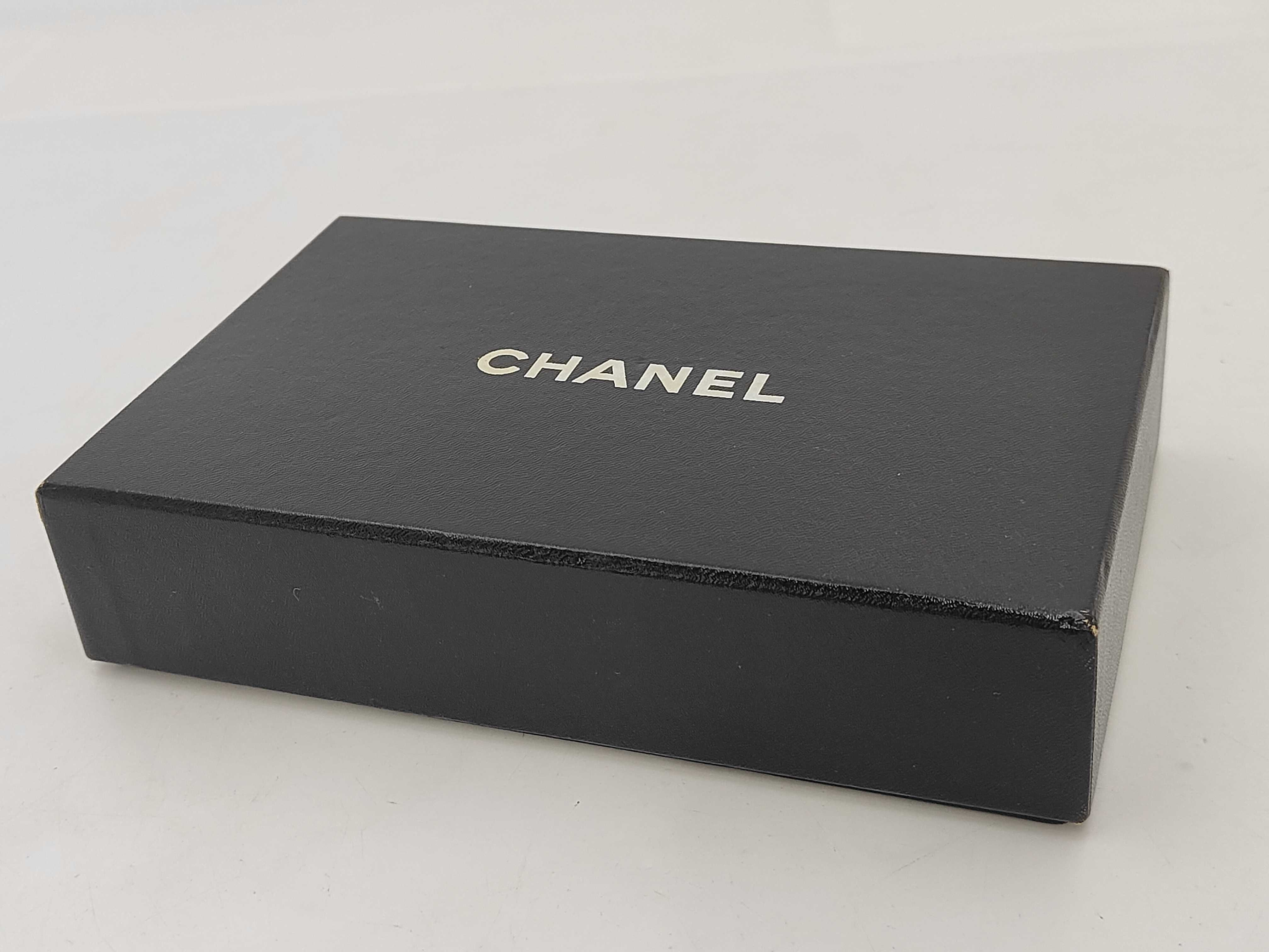 Matelassé Coco Mark Long Wallet — view 10