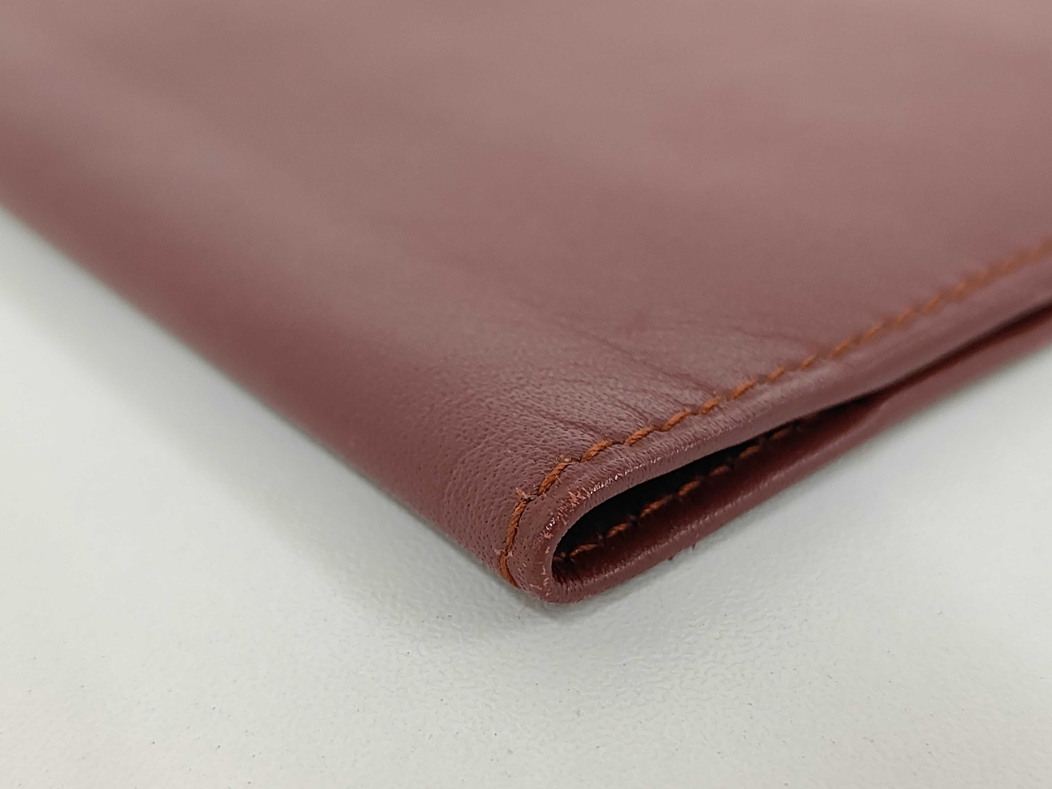 Must wallet — view 3