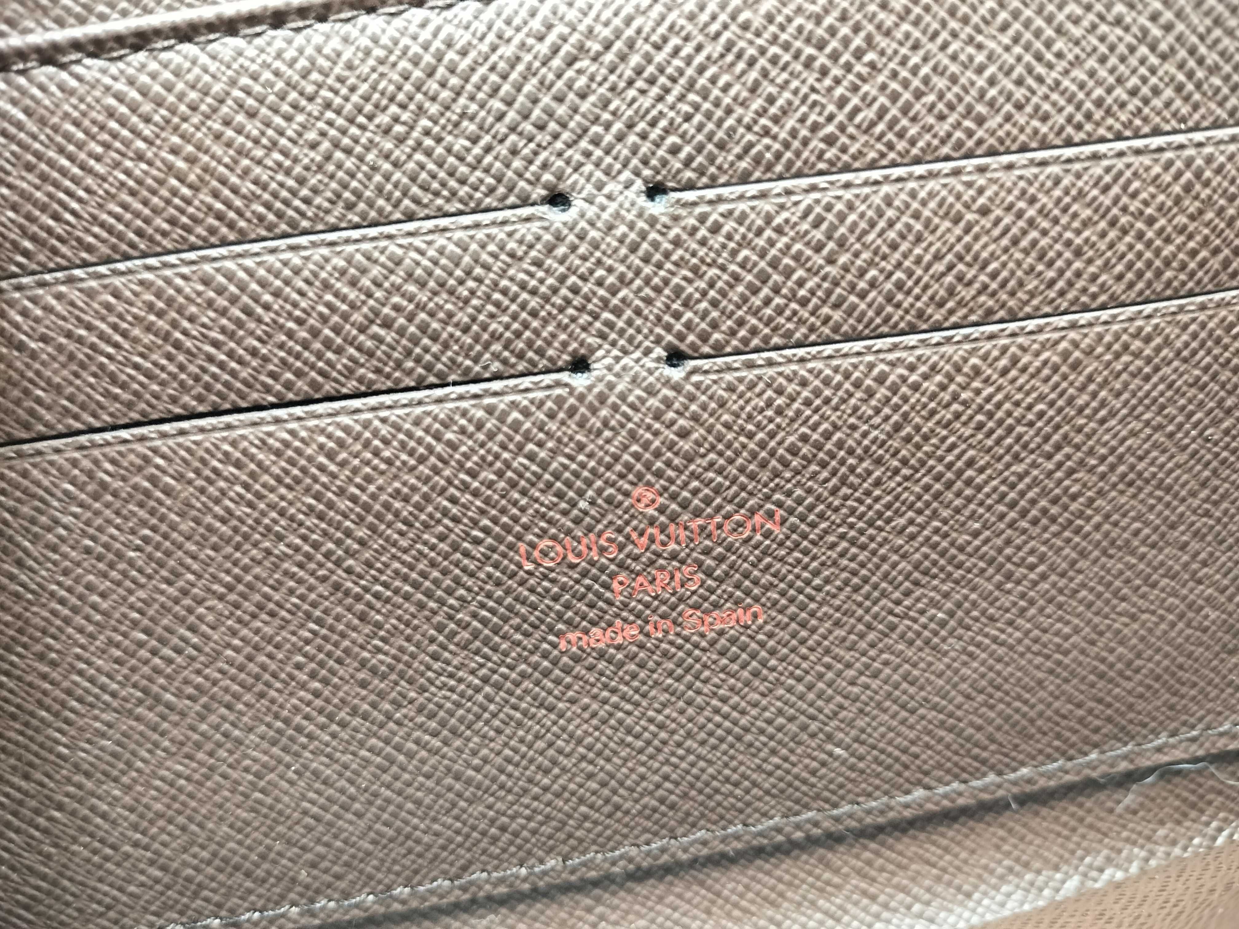 Damier Zippy Wallet — view 15