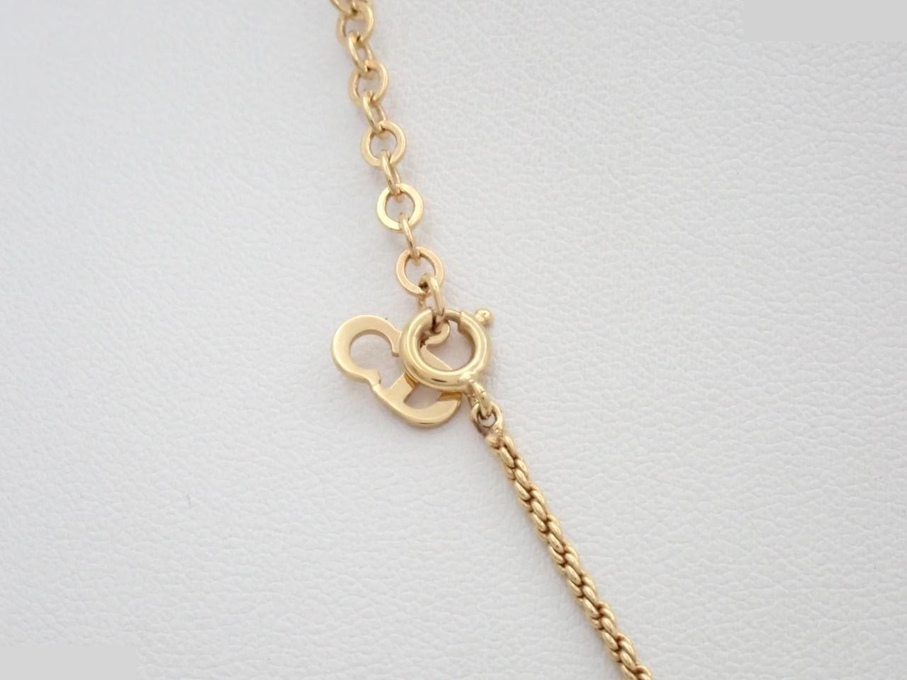 Gold necklace, chain approximately 42cm — view 2