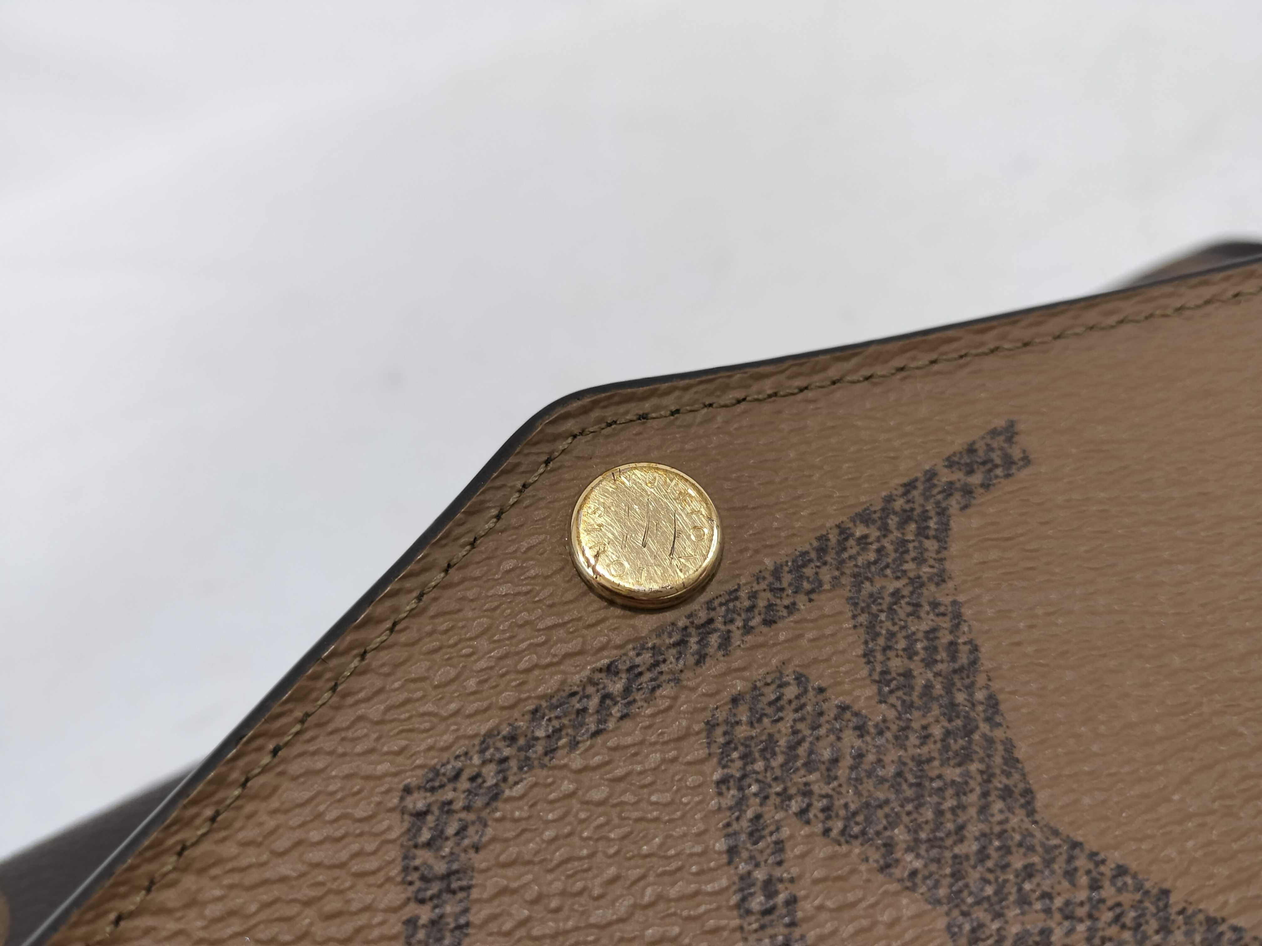Monogram Wallet Portefeuille Sarah Monogram Wallet — view 7