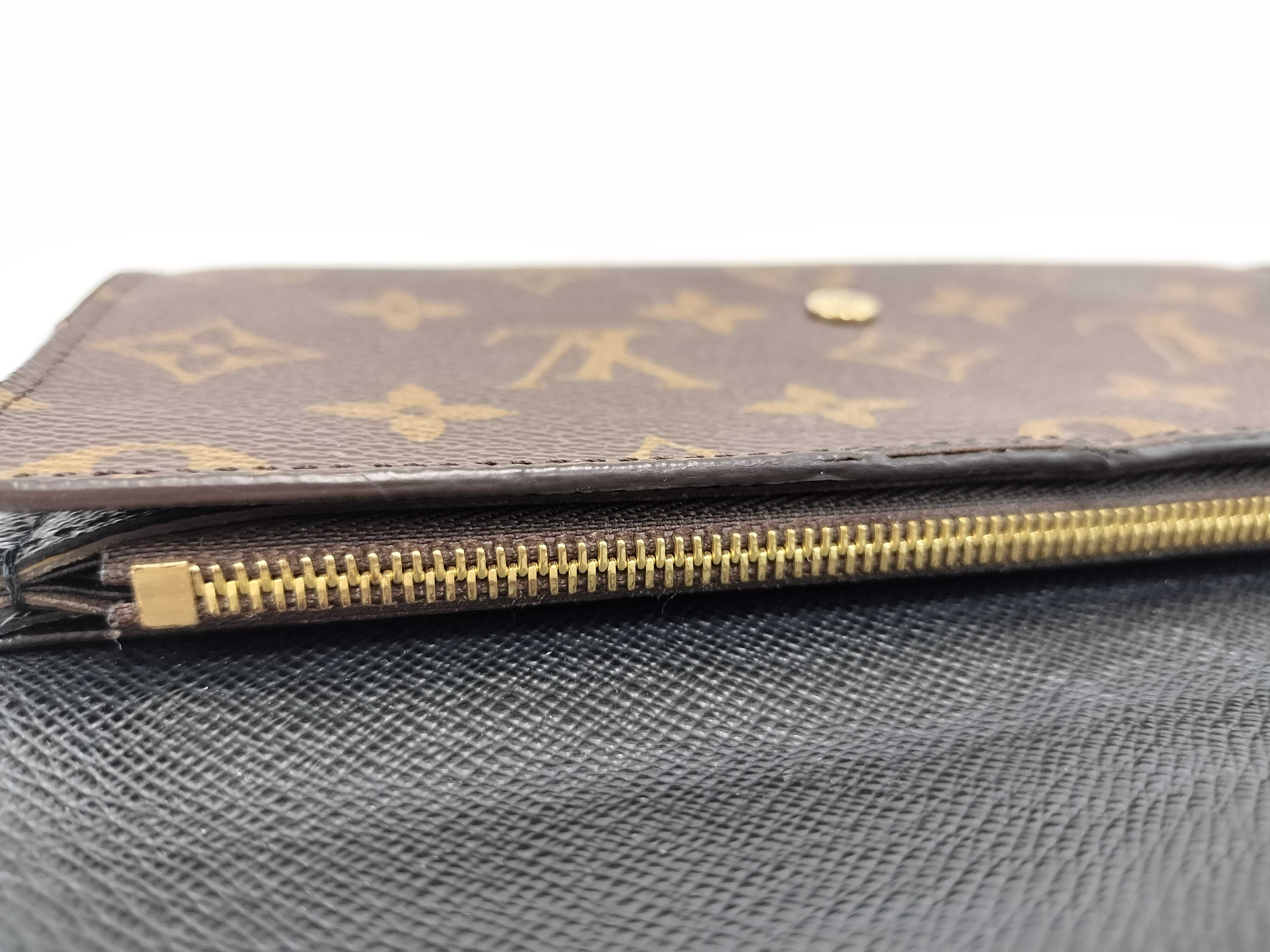 Monogram Wallet Portefeuille Sarah Monogram Wallet — view 9