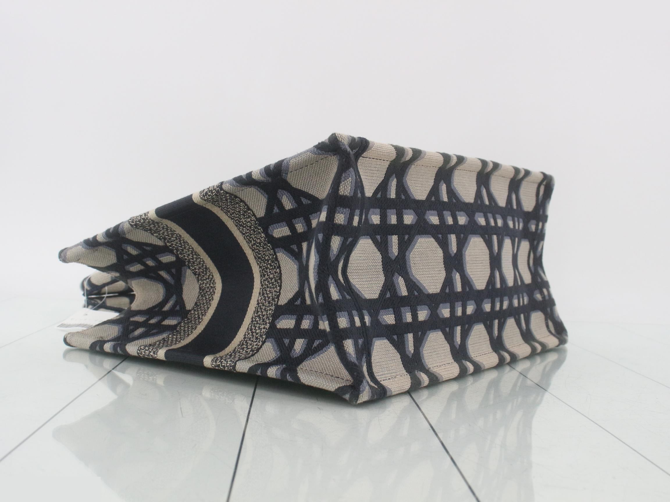 Book Tote — view 5