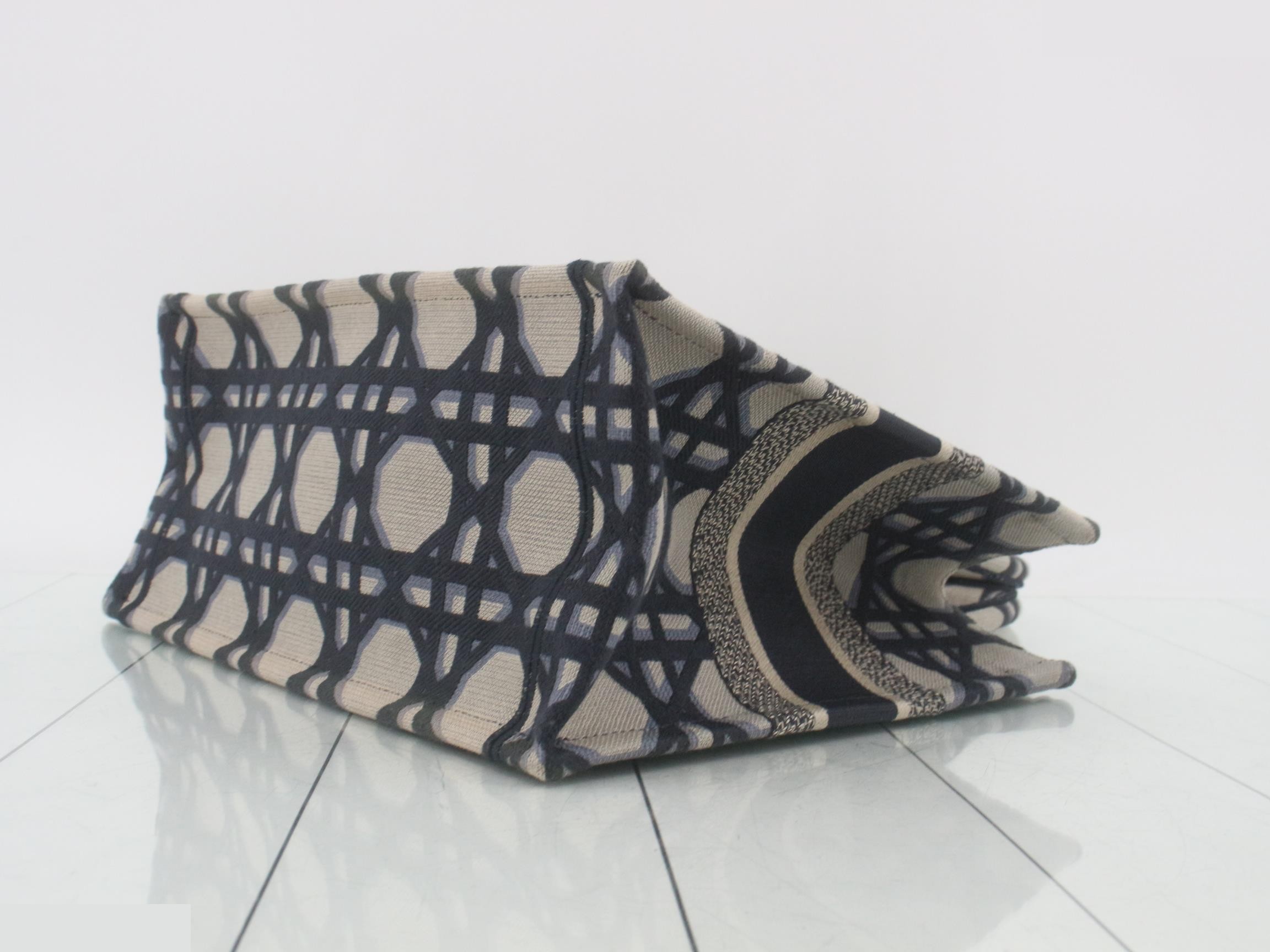 Book Tote — view 6