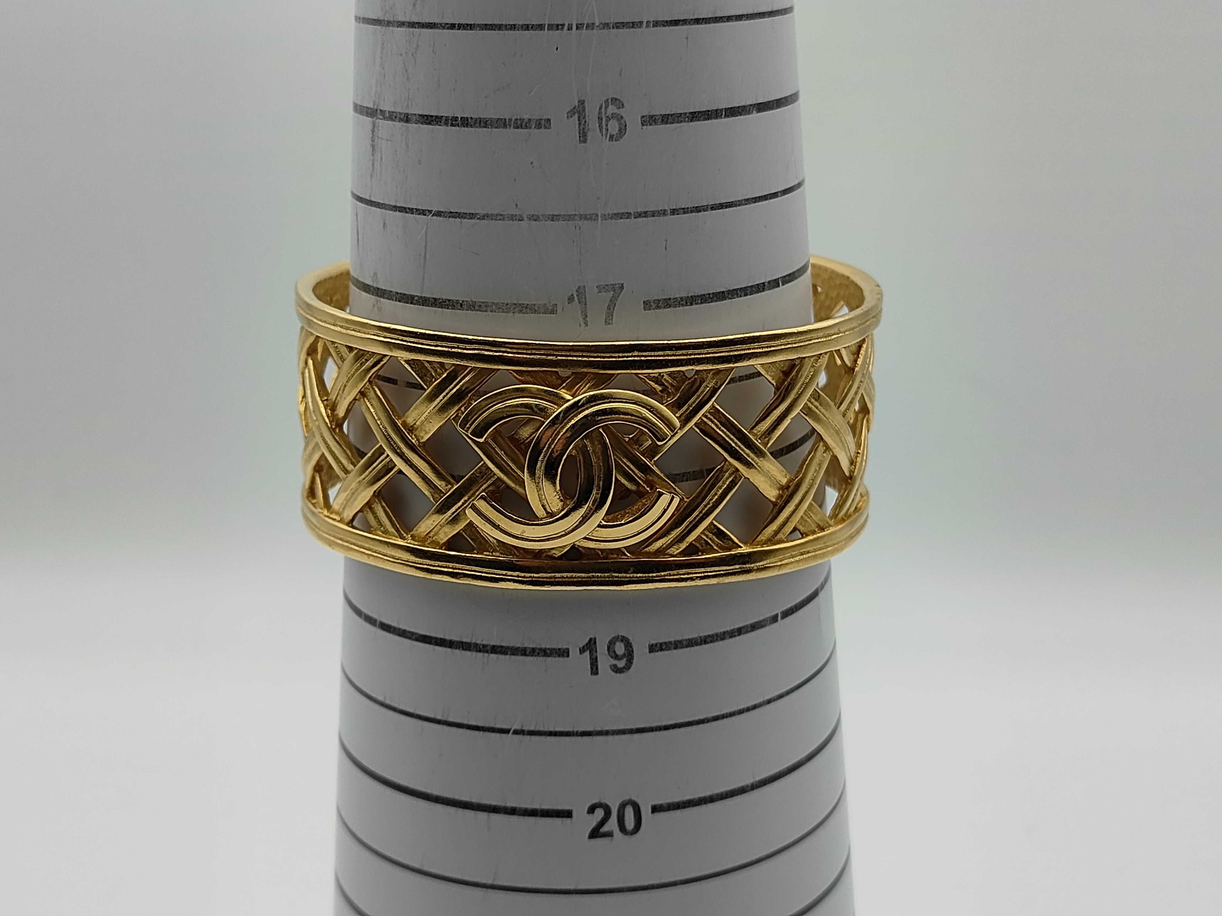 96P Coco Mark Bangle Bracelet — view 6