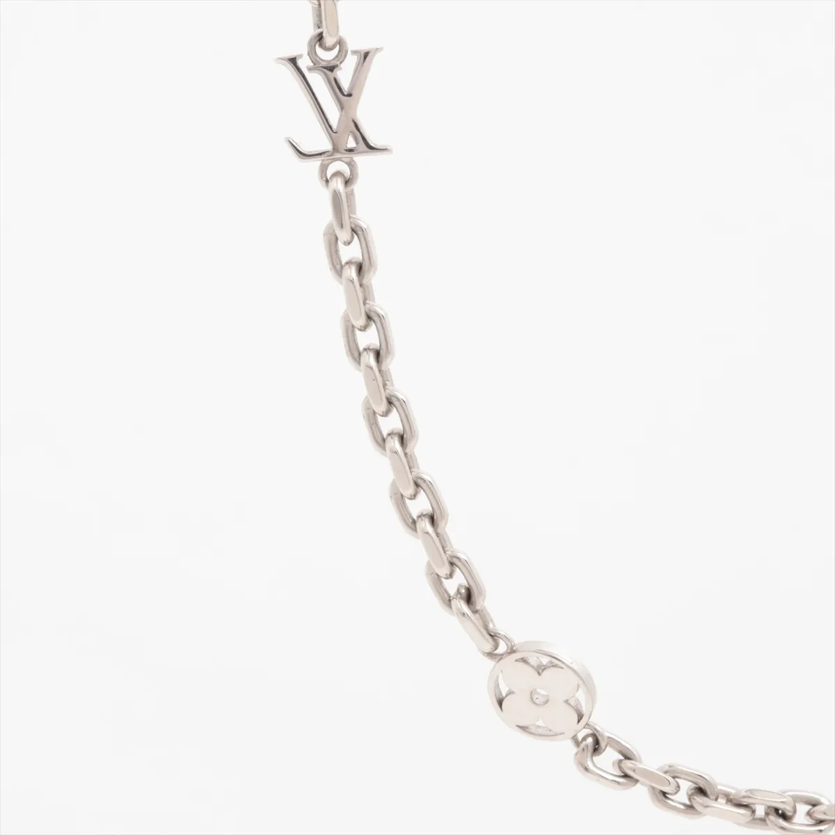 M02739 Chain LV Yours AK1296 Necklace GP Silver. Shows signs of wear including — view 3