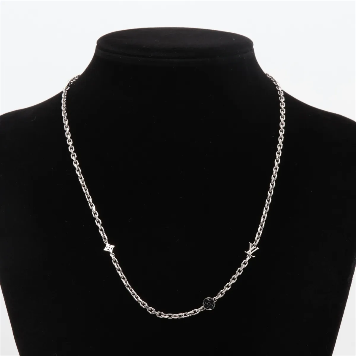 M02739 Chain LV Yours AK1296 Necklace GP Silver. Shows signs of wear including — view 6