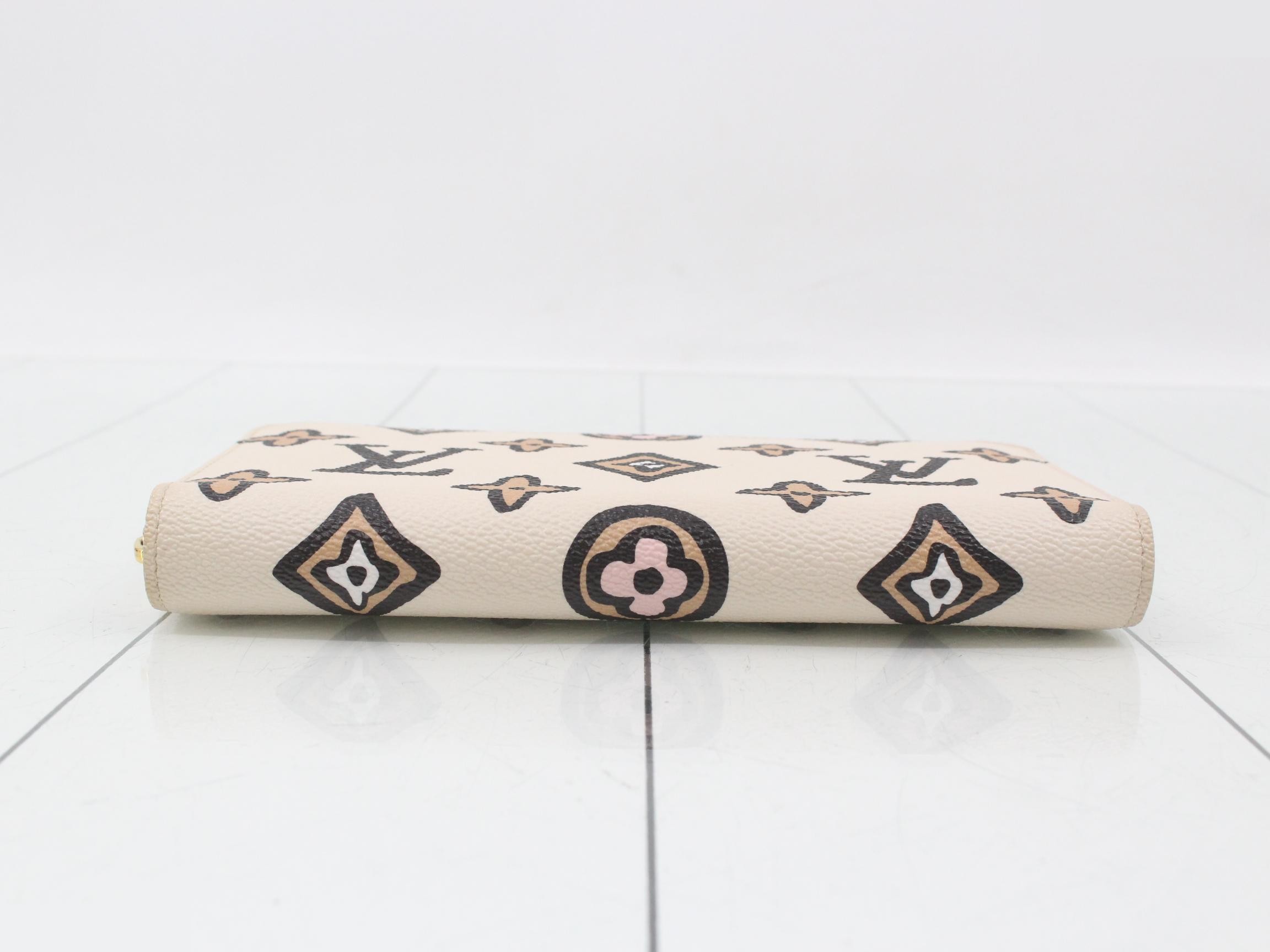 Wild at Heart Zippy Wallet — view 3