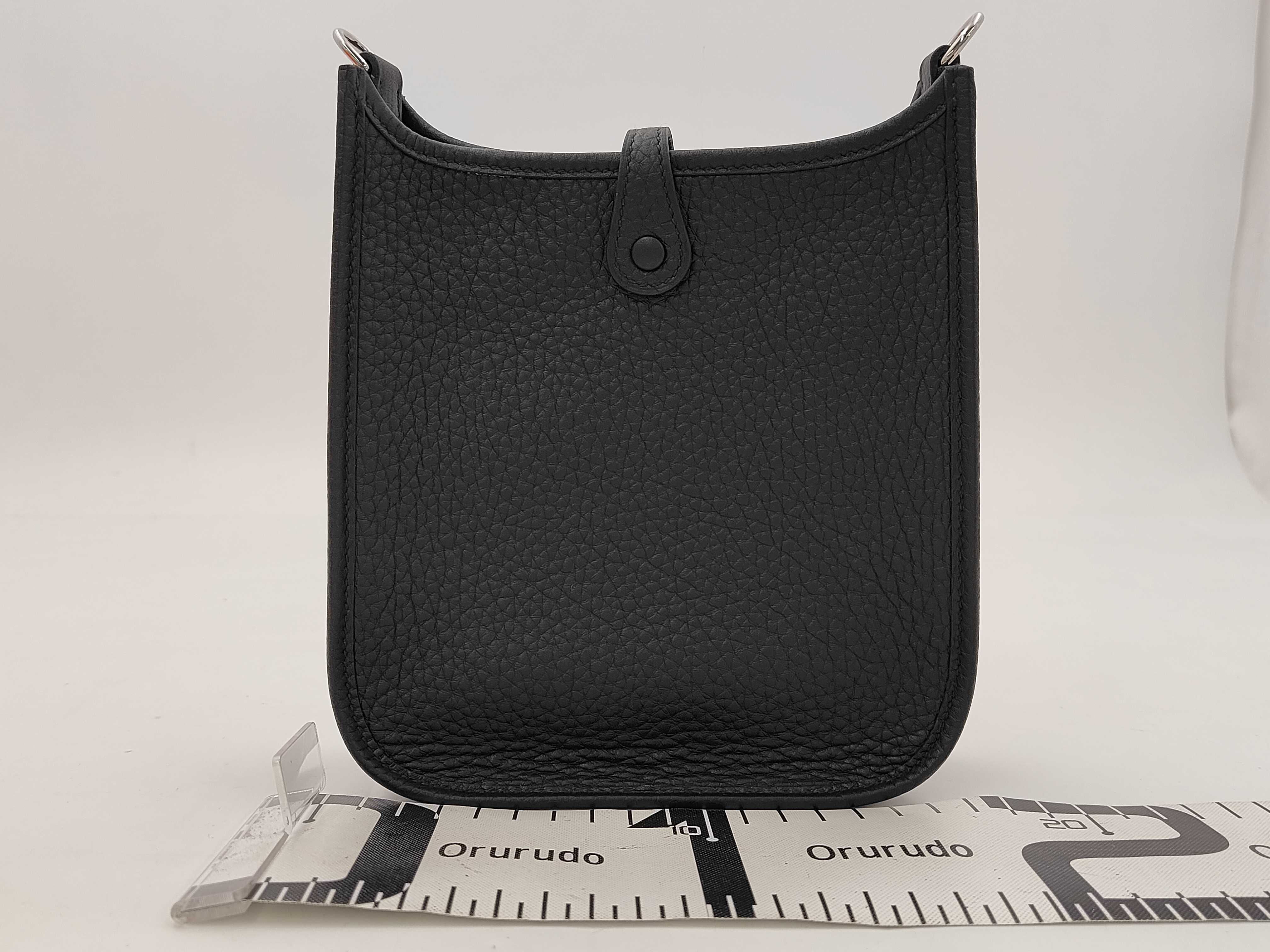 Evelyne TPM Taurillon Clemence Black Silver Hardware G Stamp Shoulder Bag — view 2