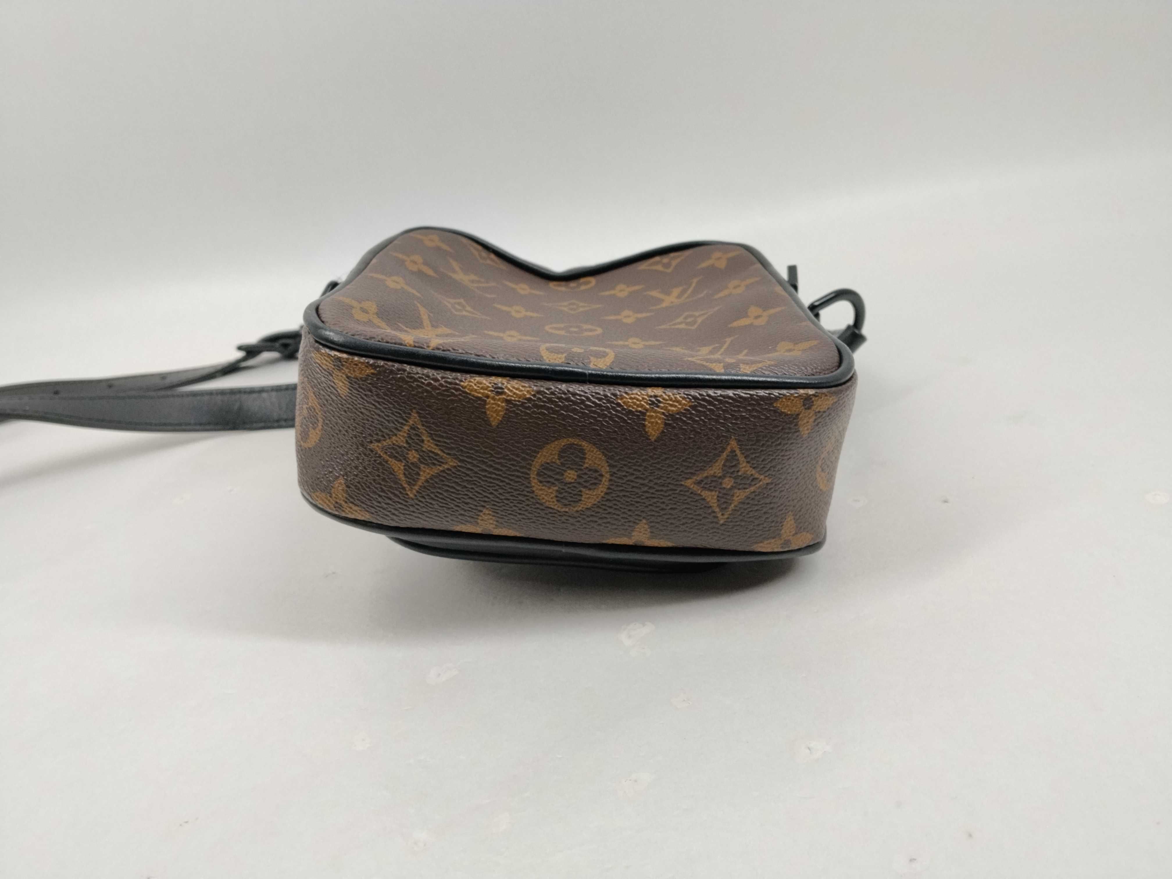 Monogram Macassar Louis Vuitton Macassar Christopher Wearable Wallet Shoulder Bag M69404 Shoulder Bag — view 3