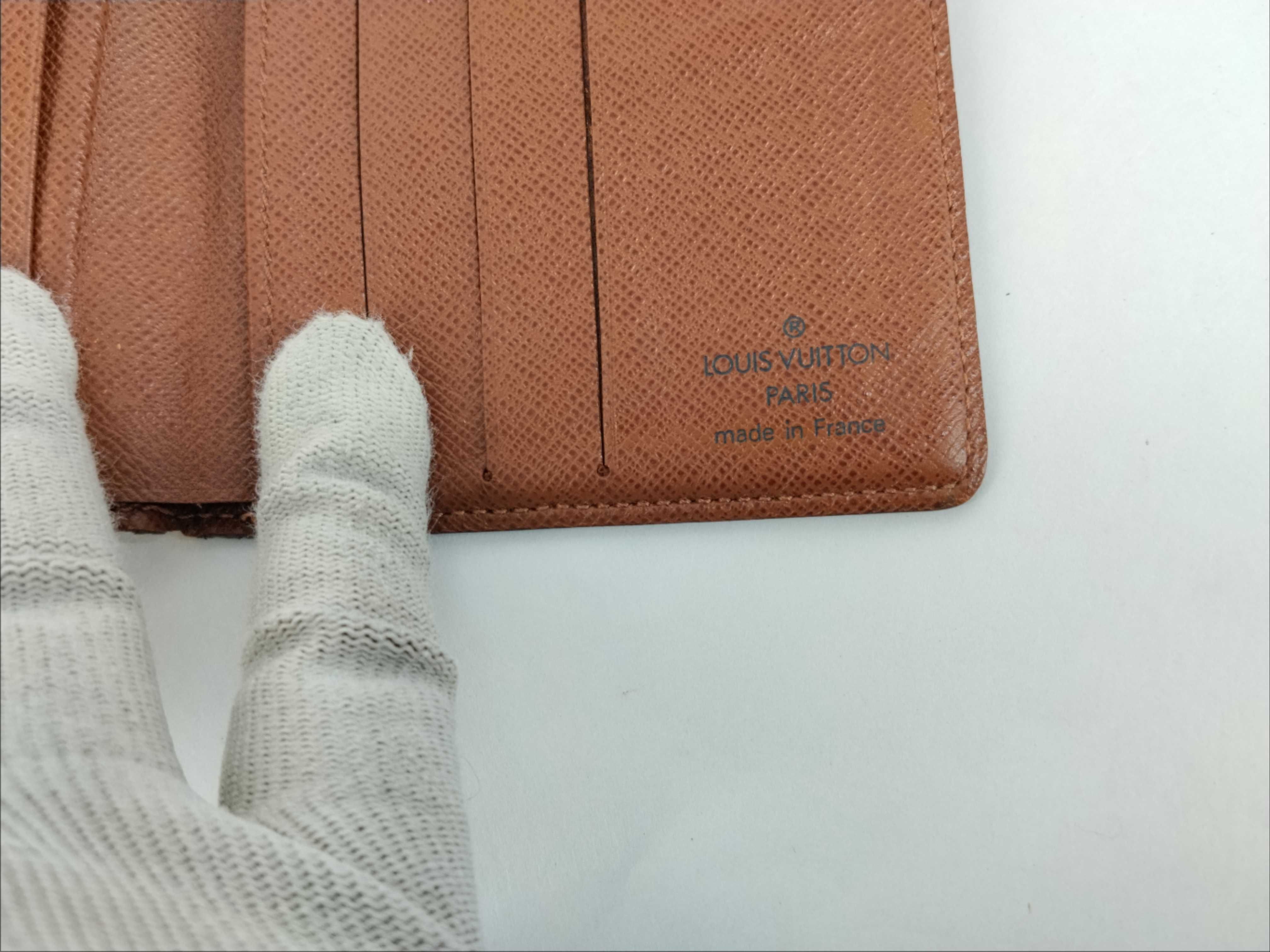 Monogram Louis Vuitton Monogram Bi-fold Wallet — view 9
