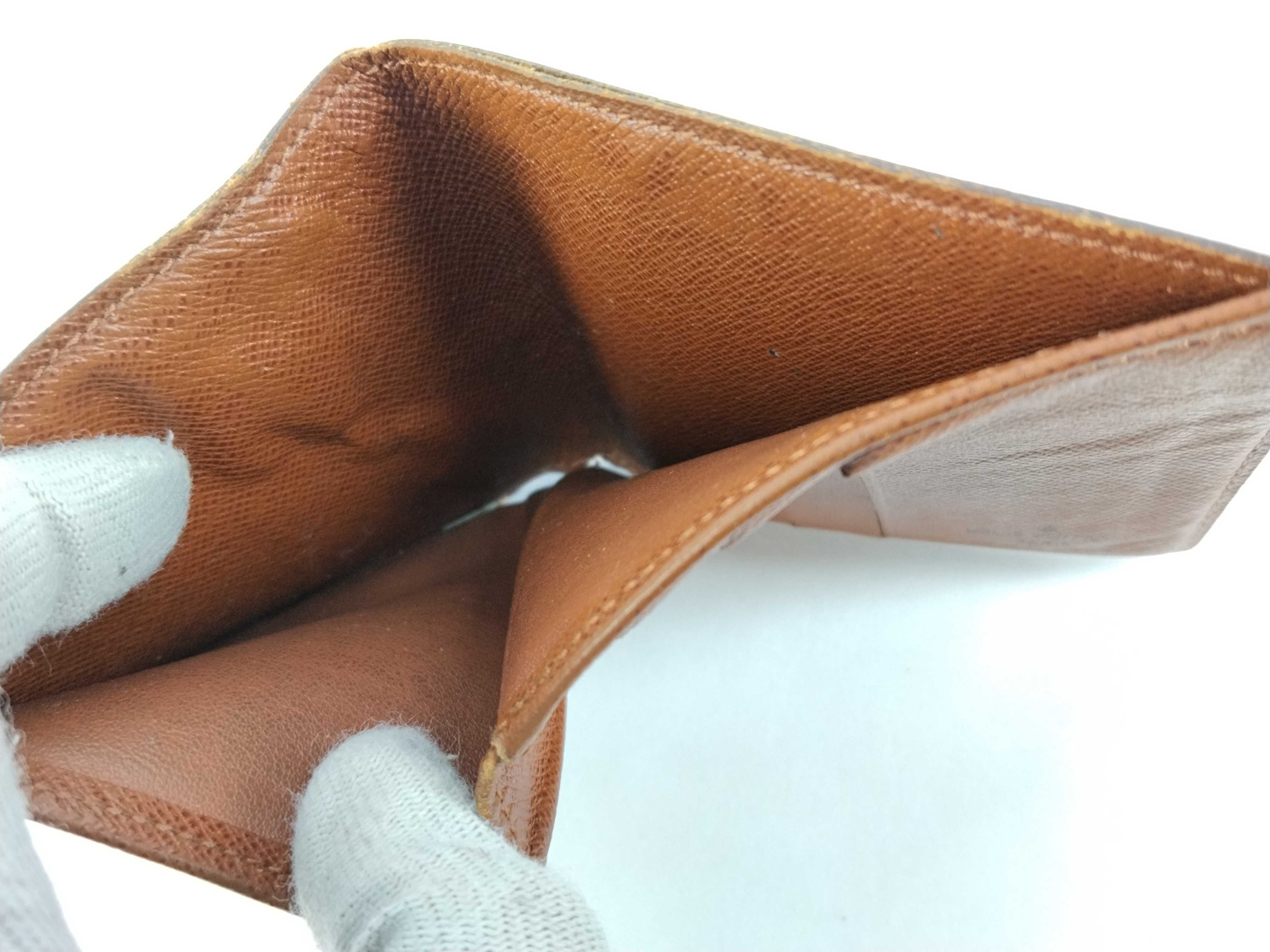 Monogram Louis Vuitton Monogram Bi-fold Wallet — view 10
