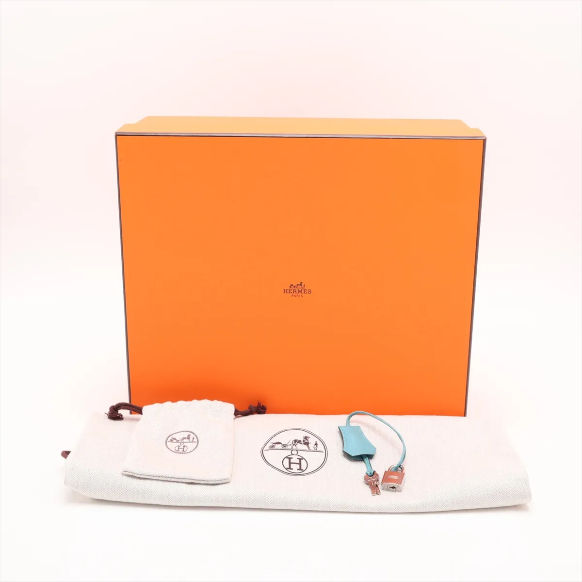 [Individually packaged] Hermes Kelly 28 Retournée Taurillon Clemence Blue Atoll Silver Hardware T: 2015 — view 13