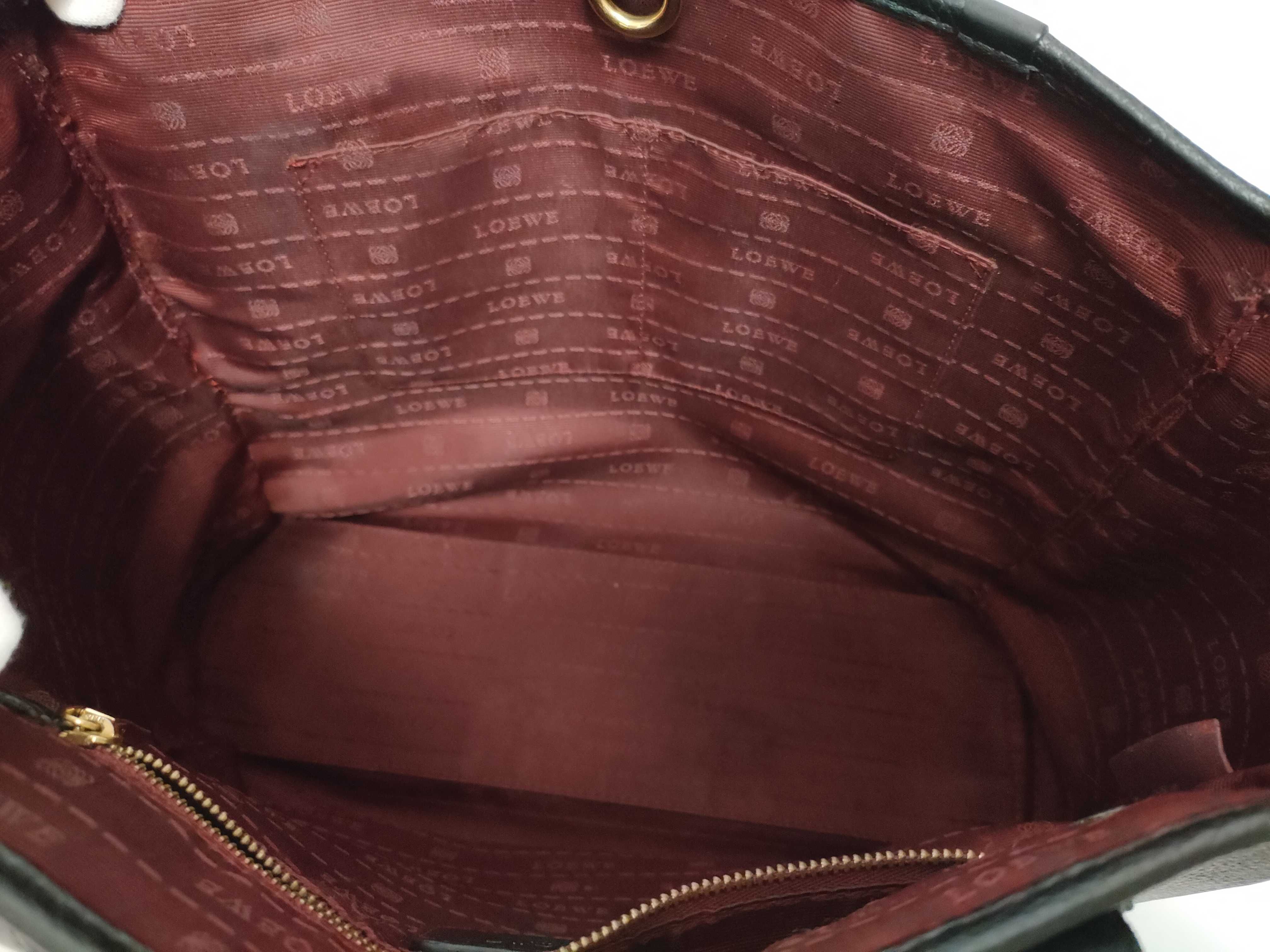 Heritage Leather Tote Bag, Black, Serial Number — view 12