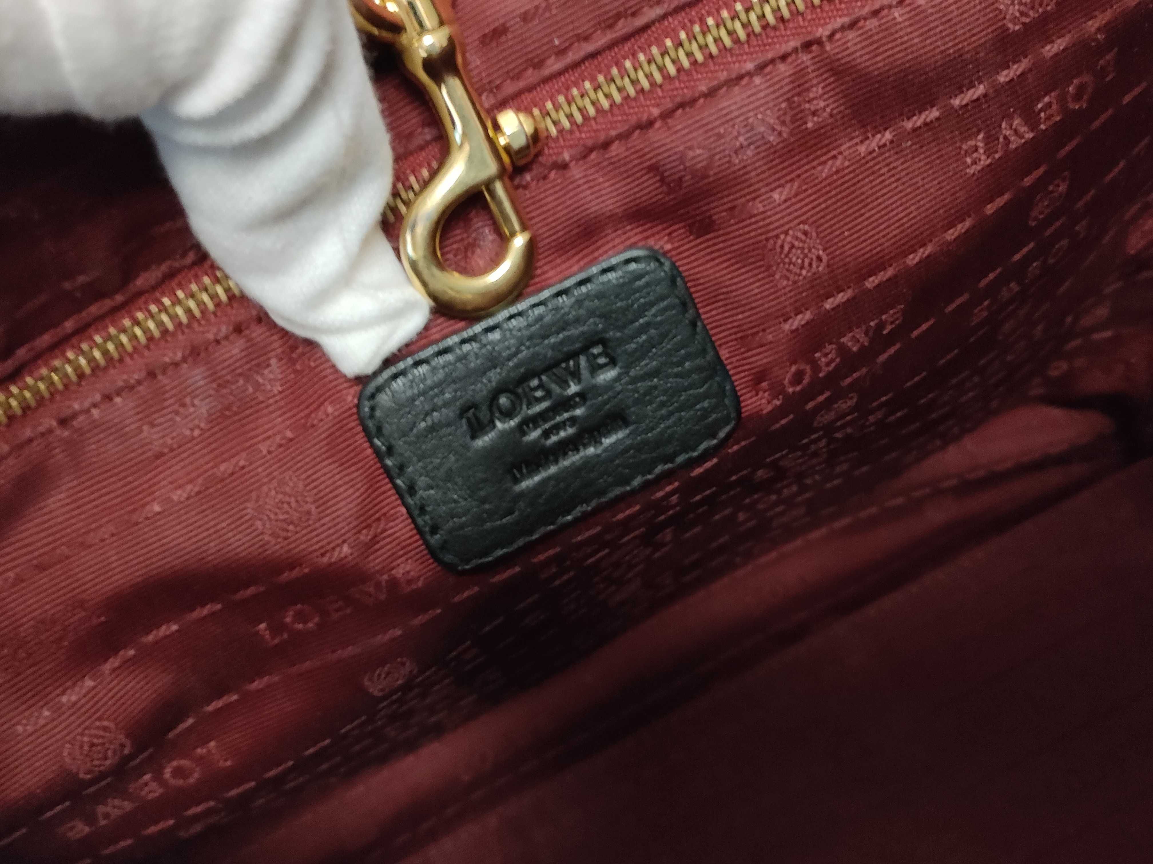 Heritage Leather Tote Bag, Black, Serial Number — view 10