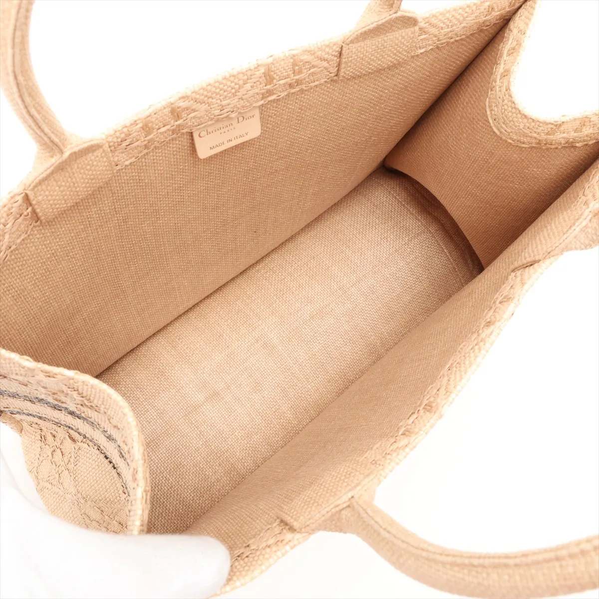 Book Tote Medium Raffia Chain Tote Bag Beige x Black — view 7