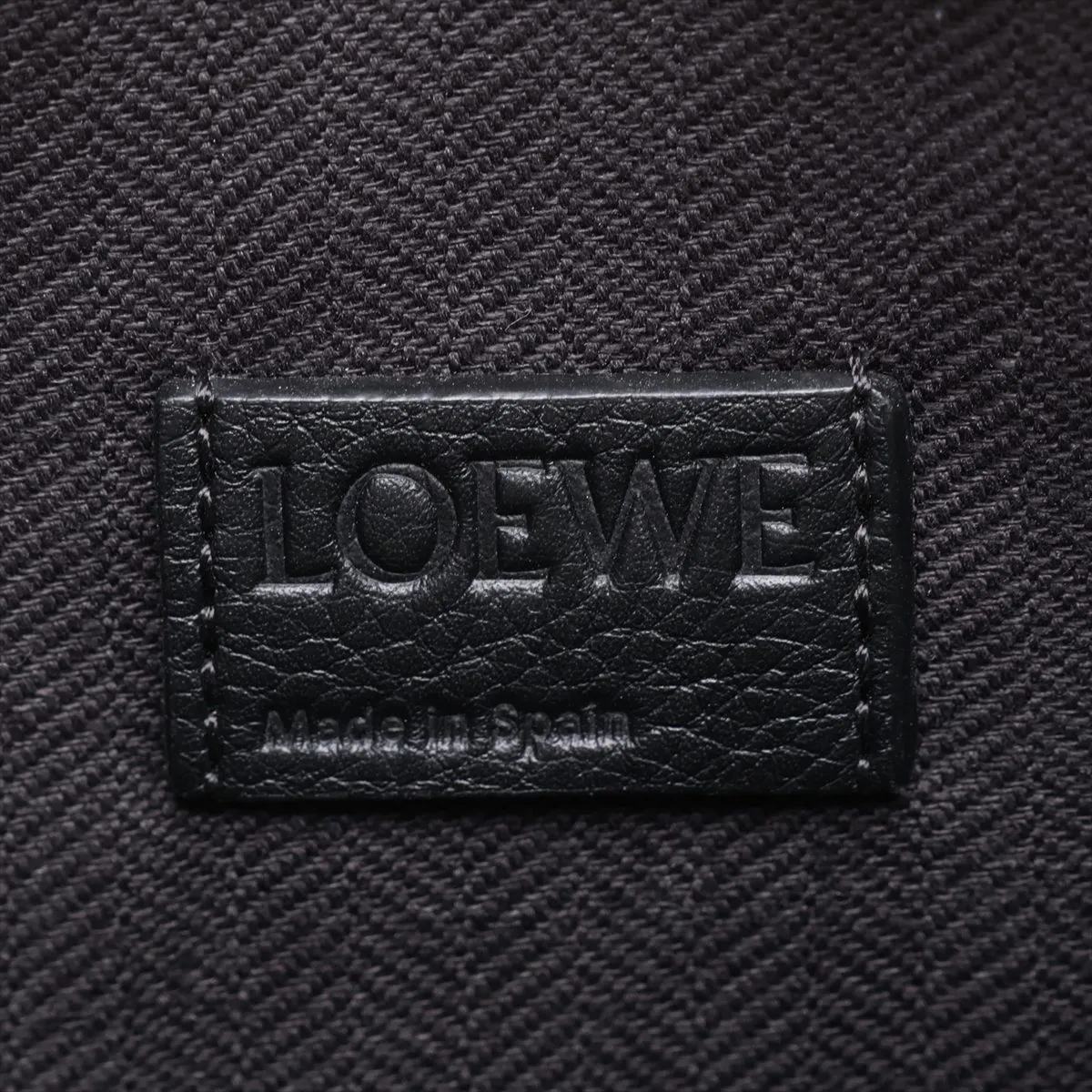 Anagram T Pouch Leather Clutch Bag Black — view 7