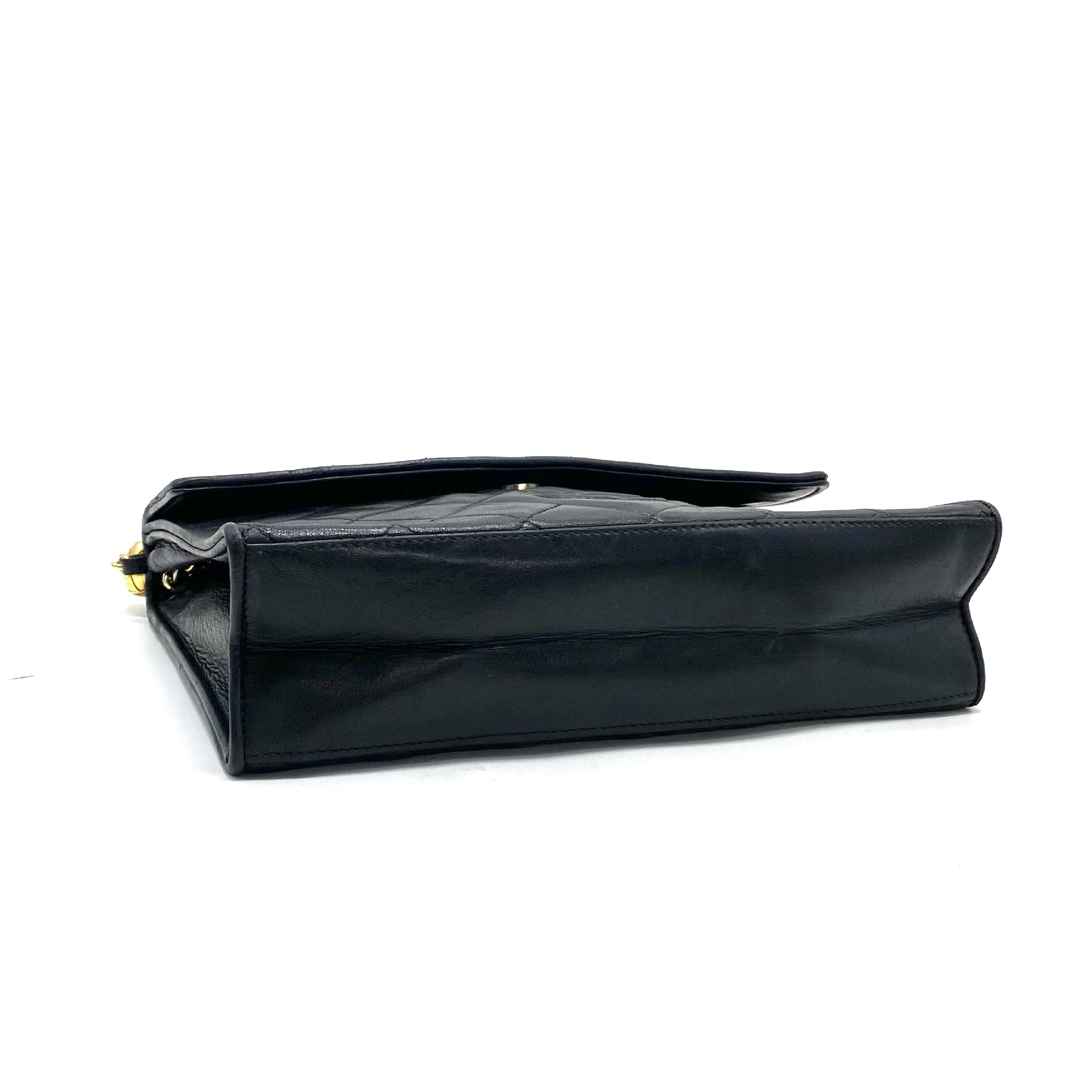 Matelassé Coco Mark Fringe Lambskin Chain Shoulder Bag — view 4