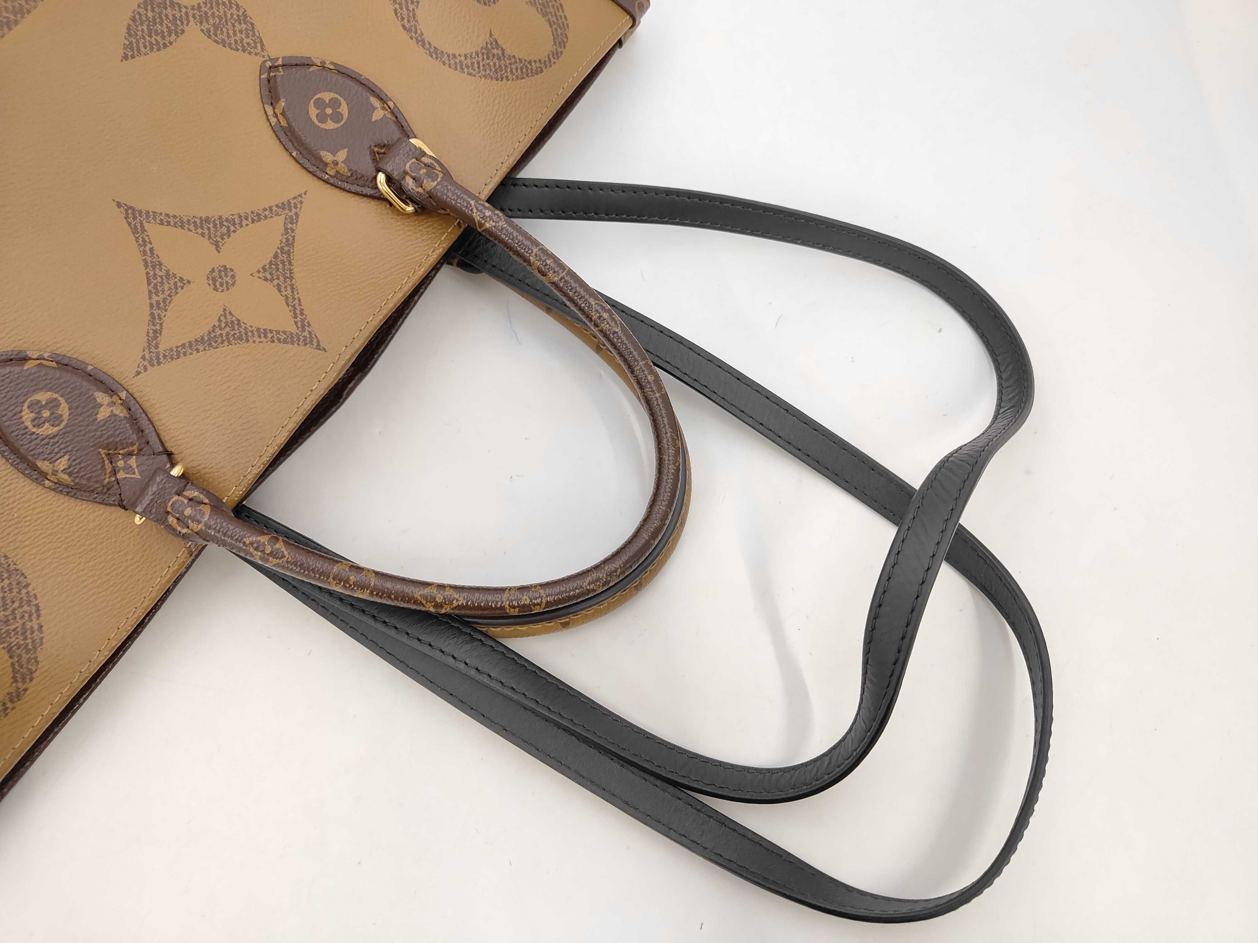 Giant OnTheGo GM Tote Bag with IC Tag and Gold Hardware (FL5220) — view 5