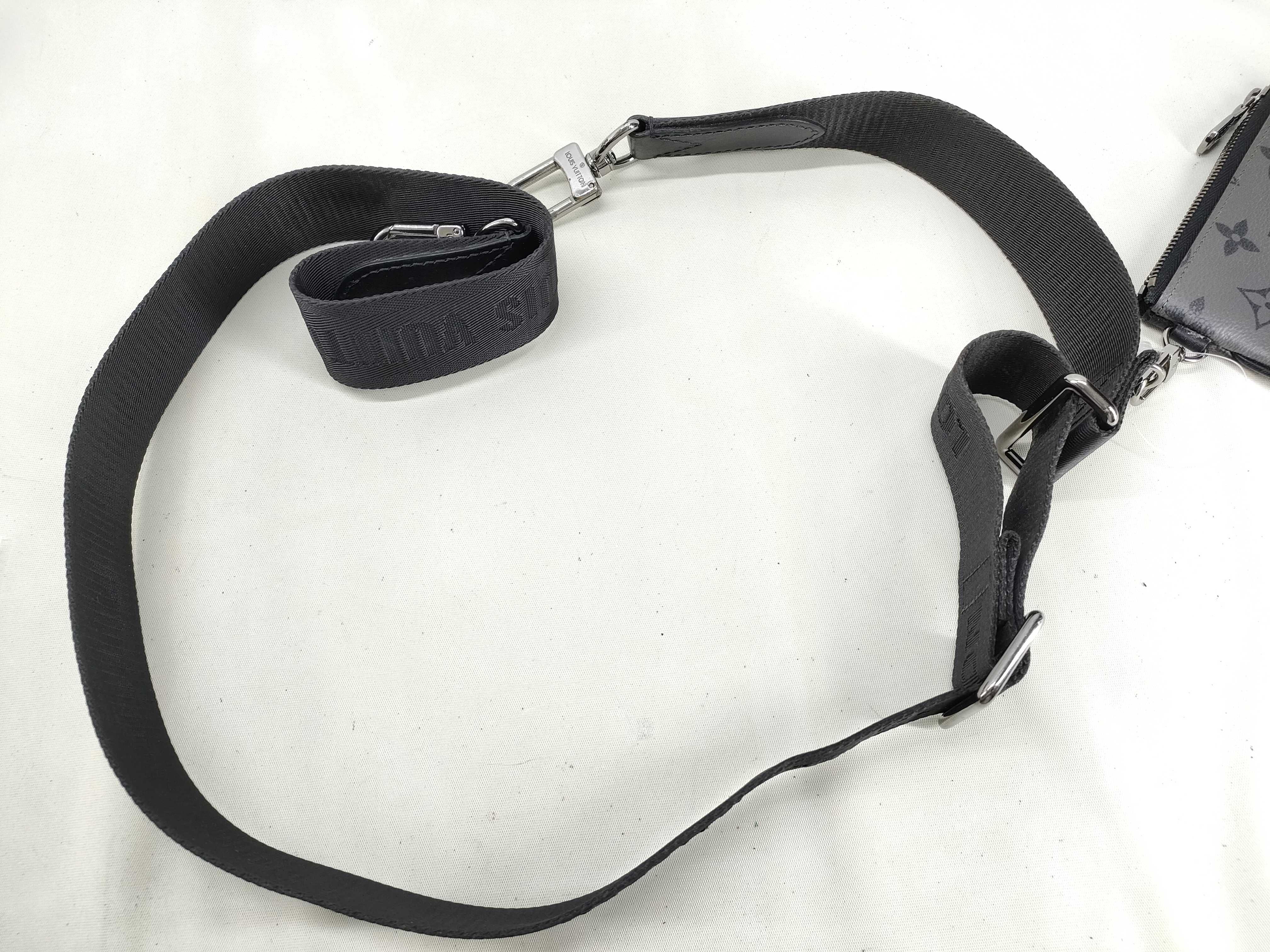 Trio Messenger RFID Shoulder Bag — view 11