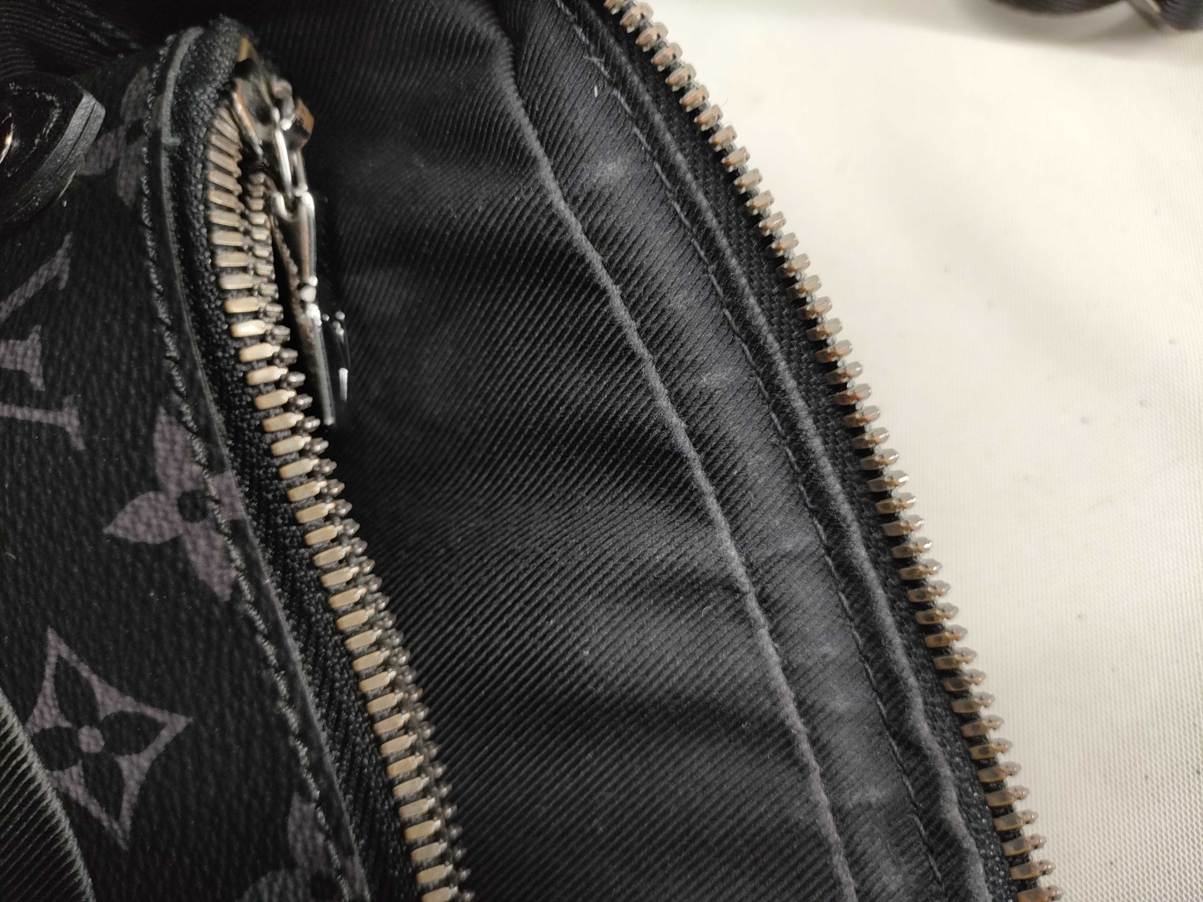 Trio Messenger RFID Shoulder Bag — view 14