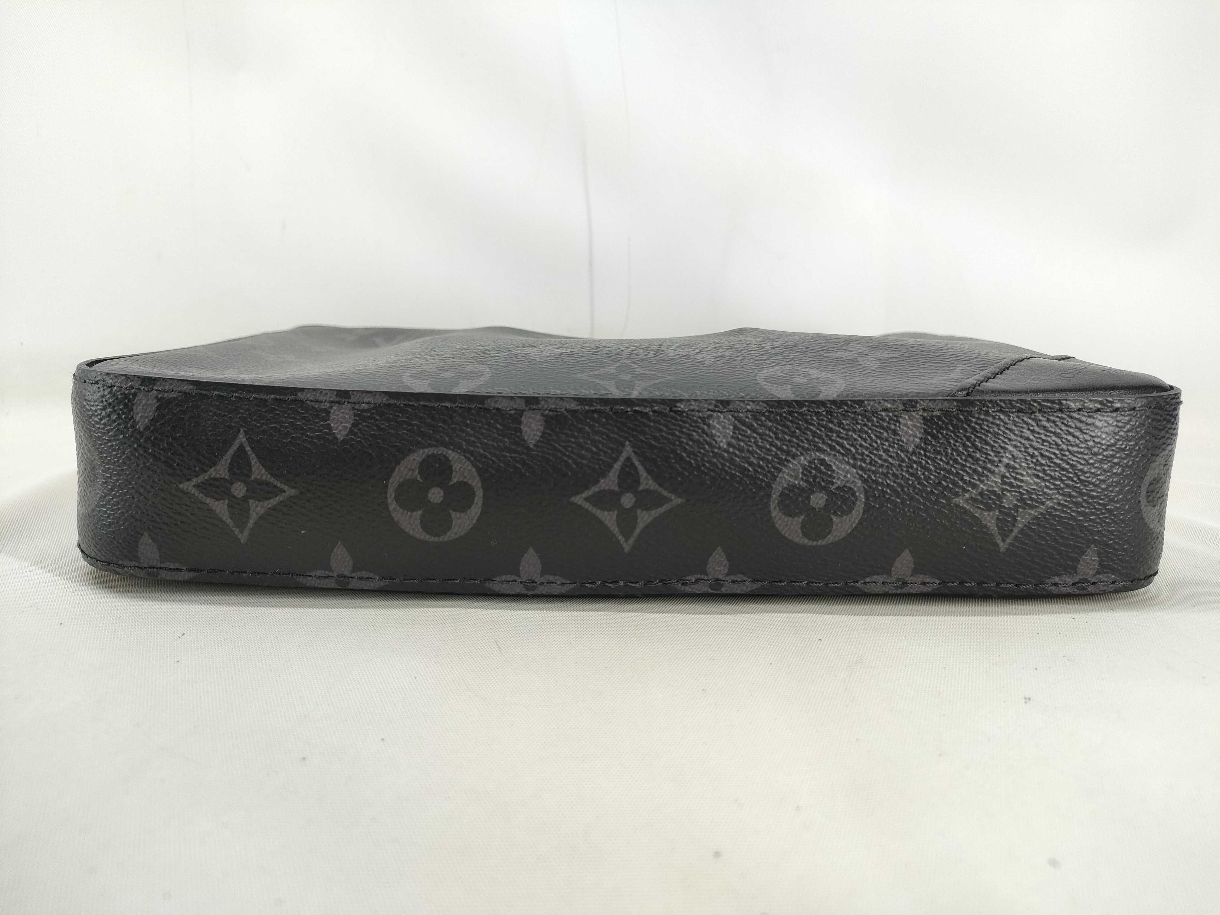 Trio Messenger RFID Shoulder Bag — view 3