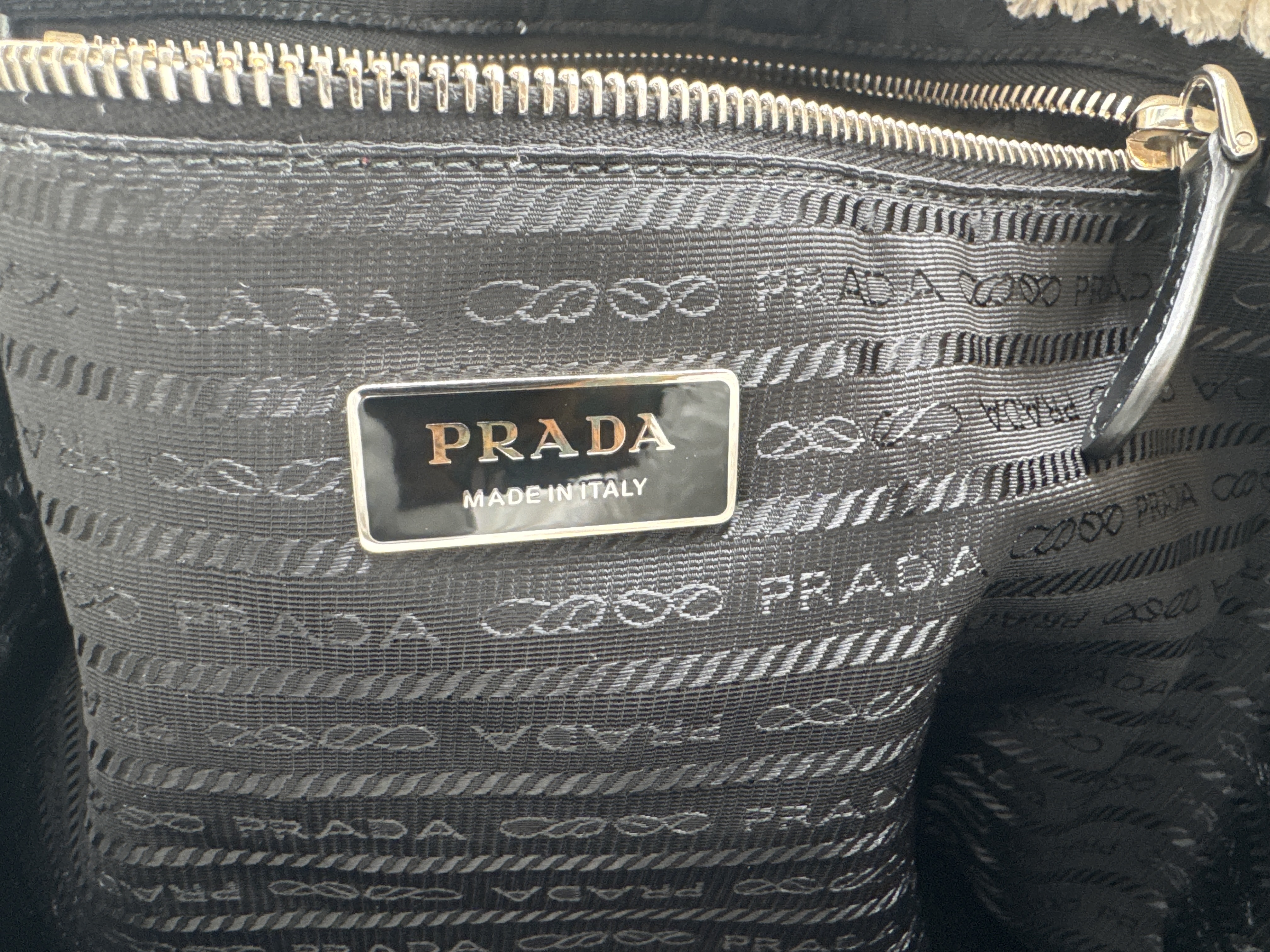 Terry Boa Pile Tote Bag — view 10