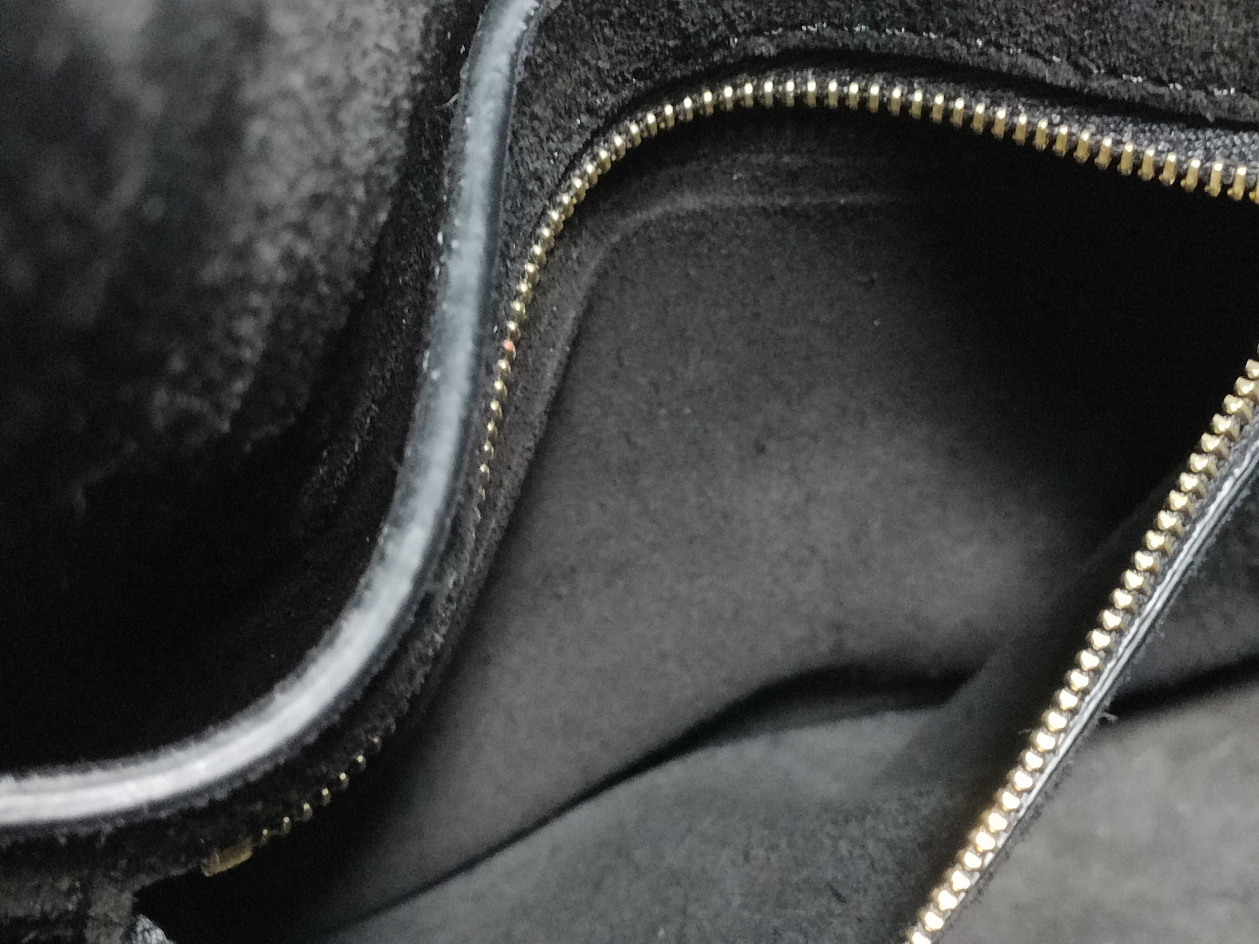 Sangle Bucket Shoulder Bag — view 11