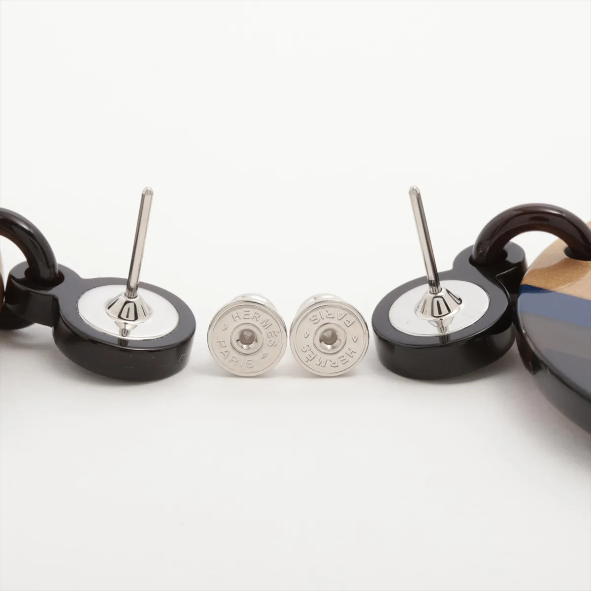 H Equipe Earrings (for both ears) Buffalo Horn Navy x Black — view 4