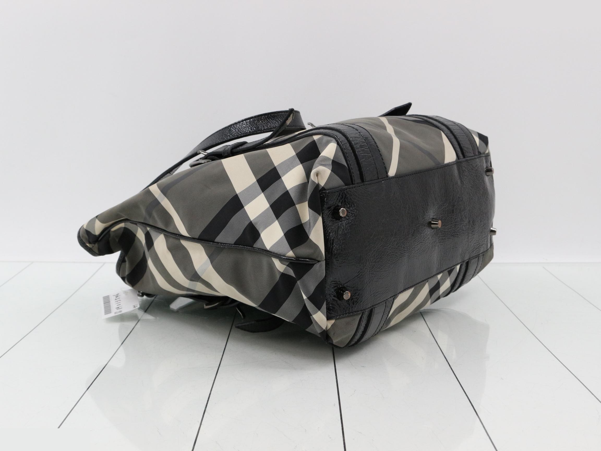 Blue Label Nova Check Tote Bag — view 5