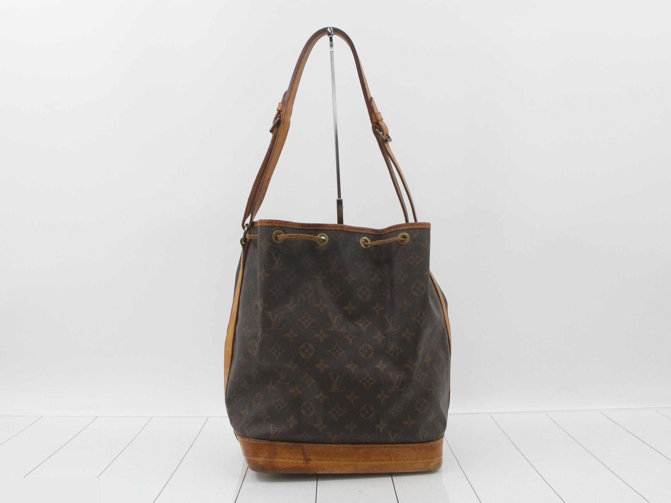 LV Noe M42224 — view 2