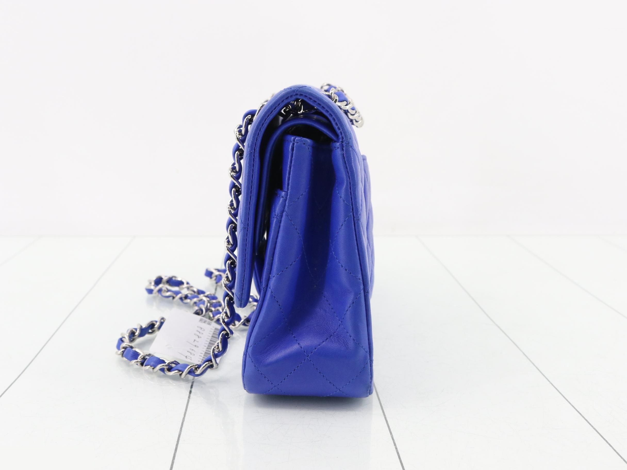Matelassé 25 Lambskin Double Flap Double Chain Shoulder Bag, Blue — view 3