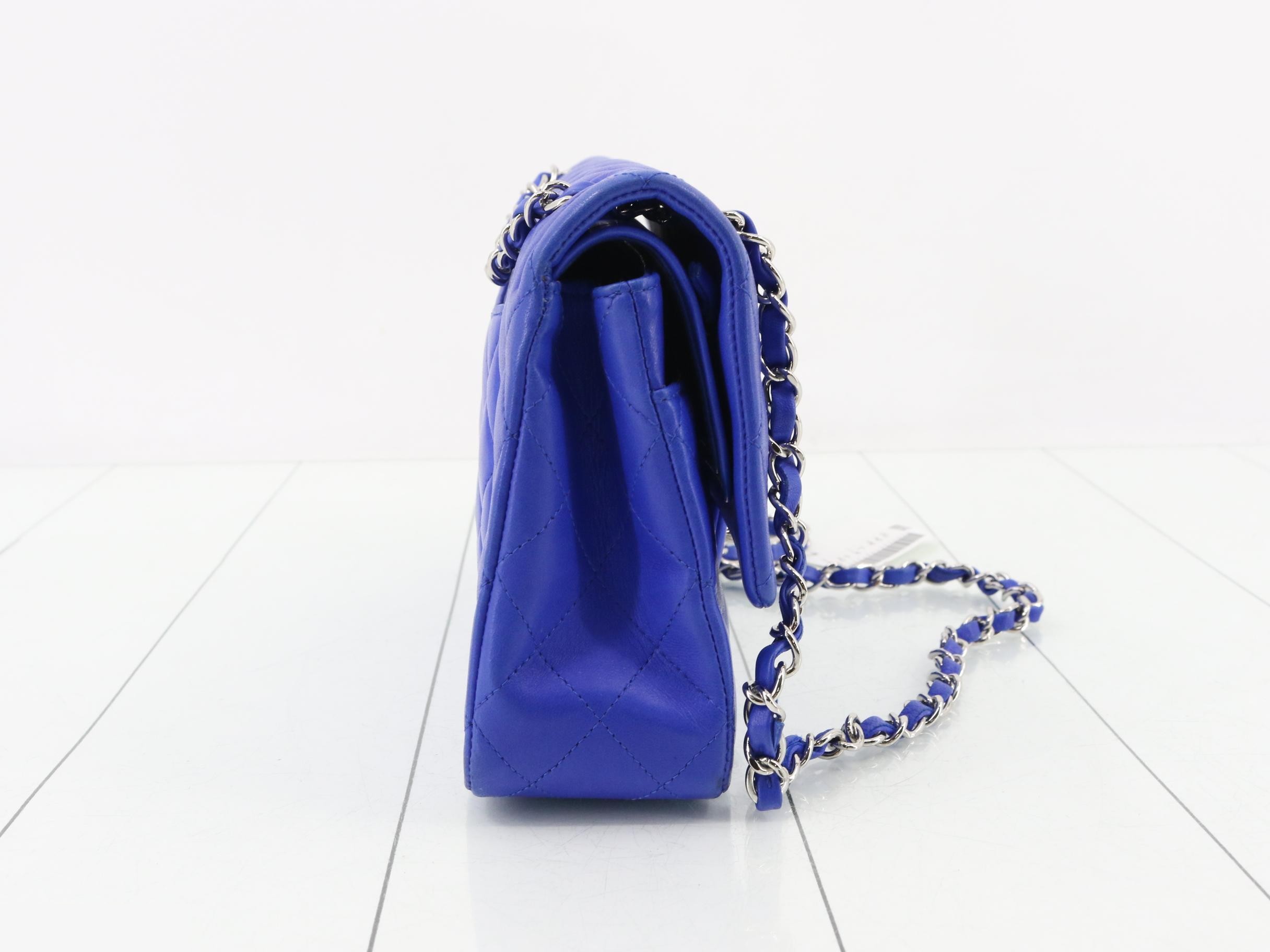 Matelassé 25 Lambskin Double Flap Double Chain Shoulder Bag, Blue — view 4