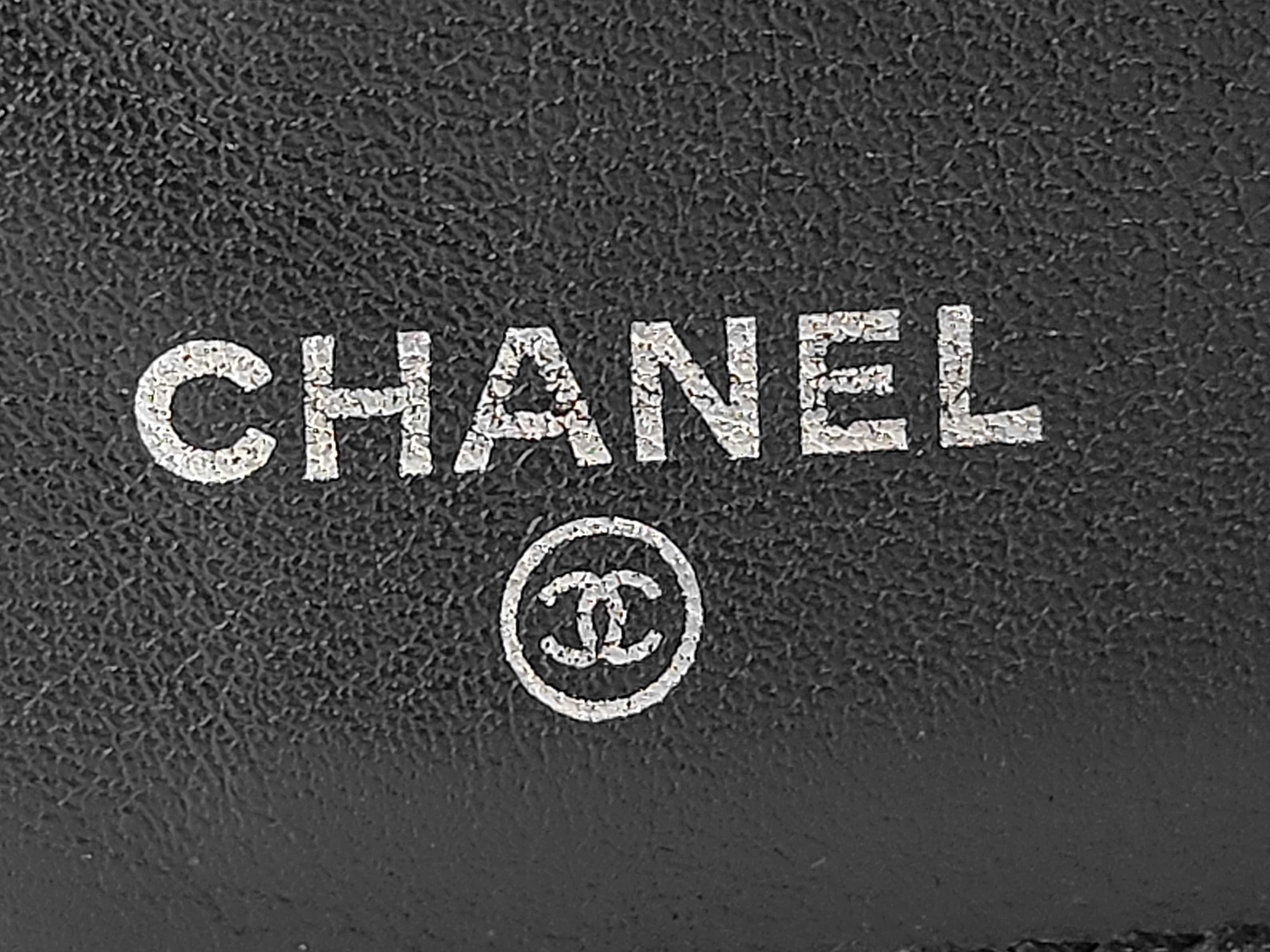 long wallet — view 14