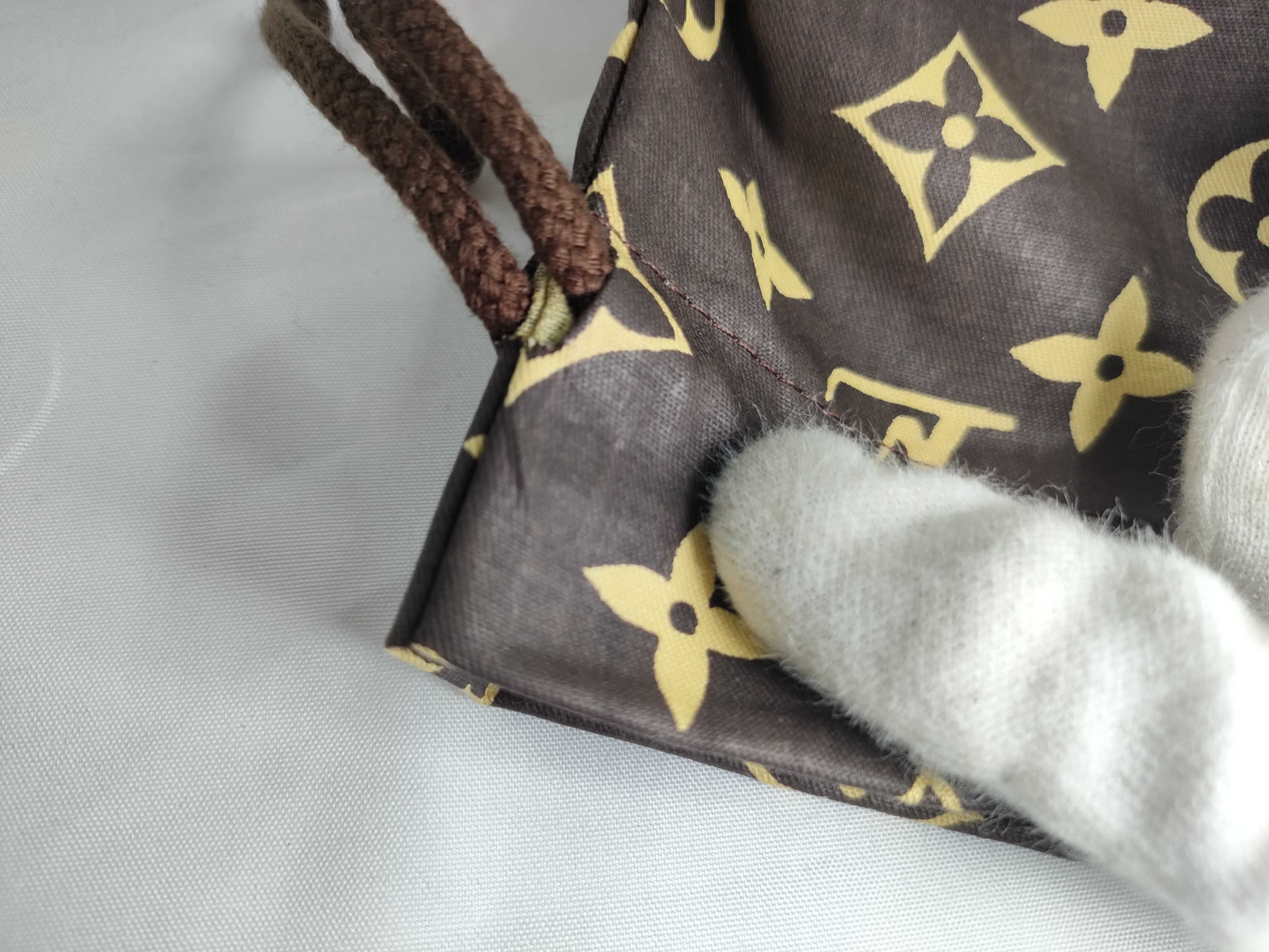 drawstring shoe bag and other accessories — view 7