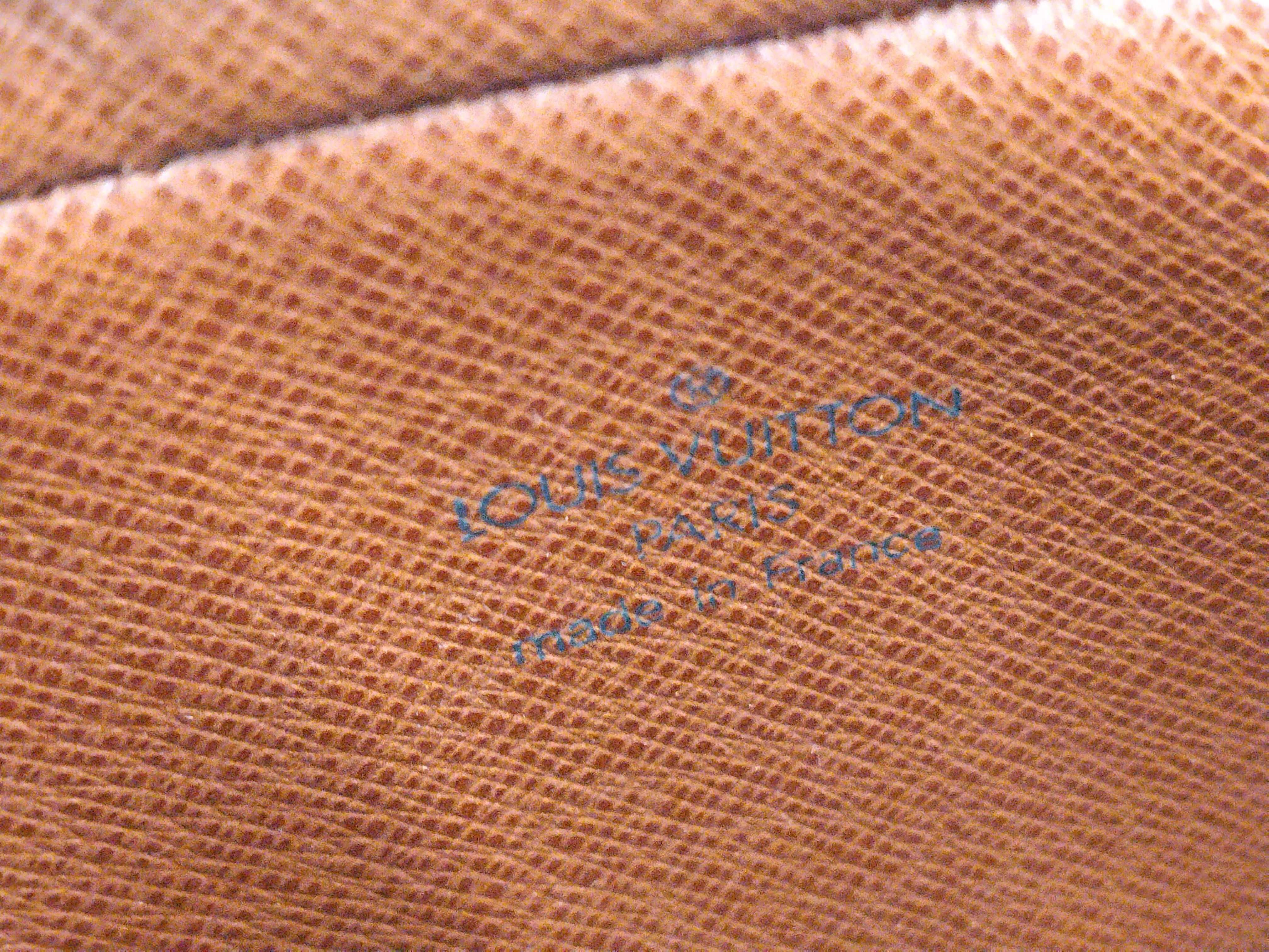 Monogram LV Monogram Pochette Marly Bandoulière Shoulder Bag — view 11