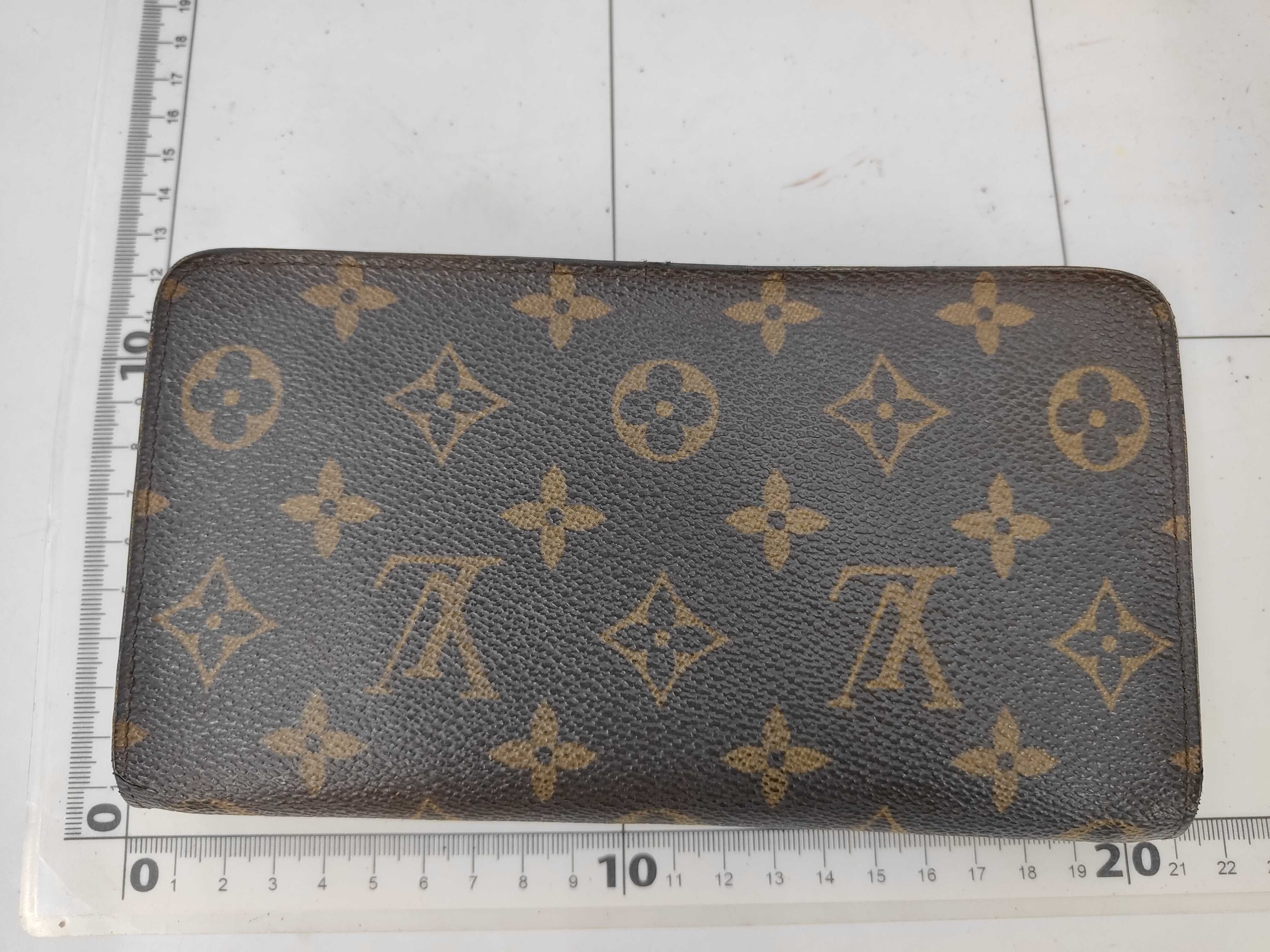 Monogram Vuitton Portemonnaie Zip M61727 Wallet — view 2