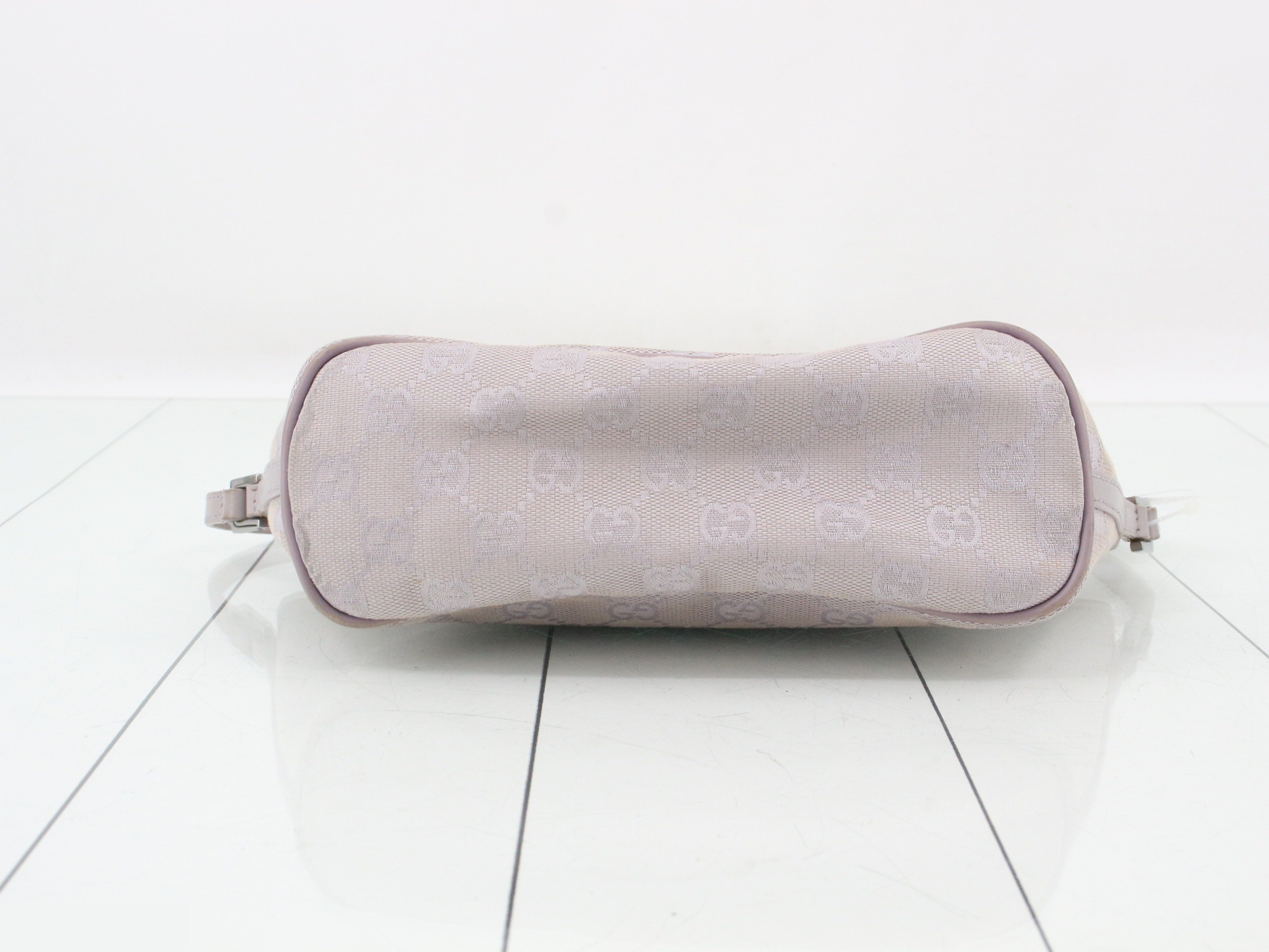 GG Canvas Accessoires Handbag — view 3