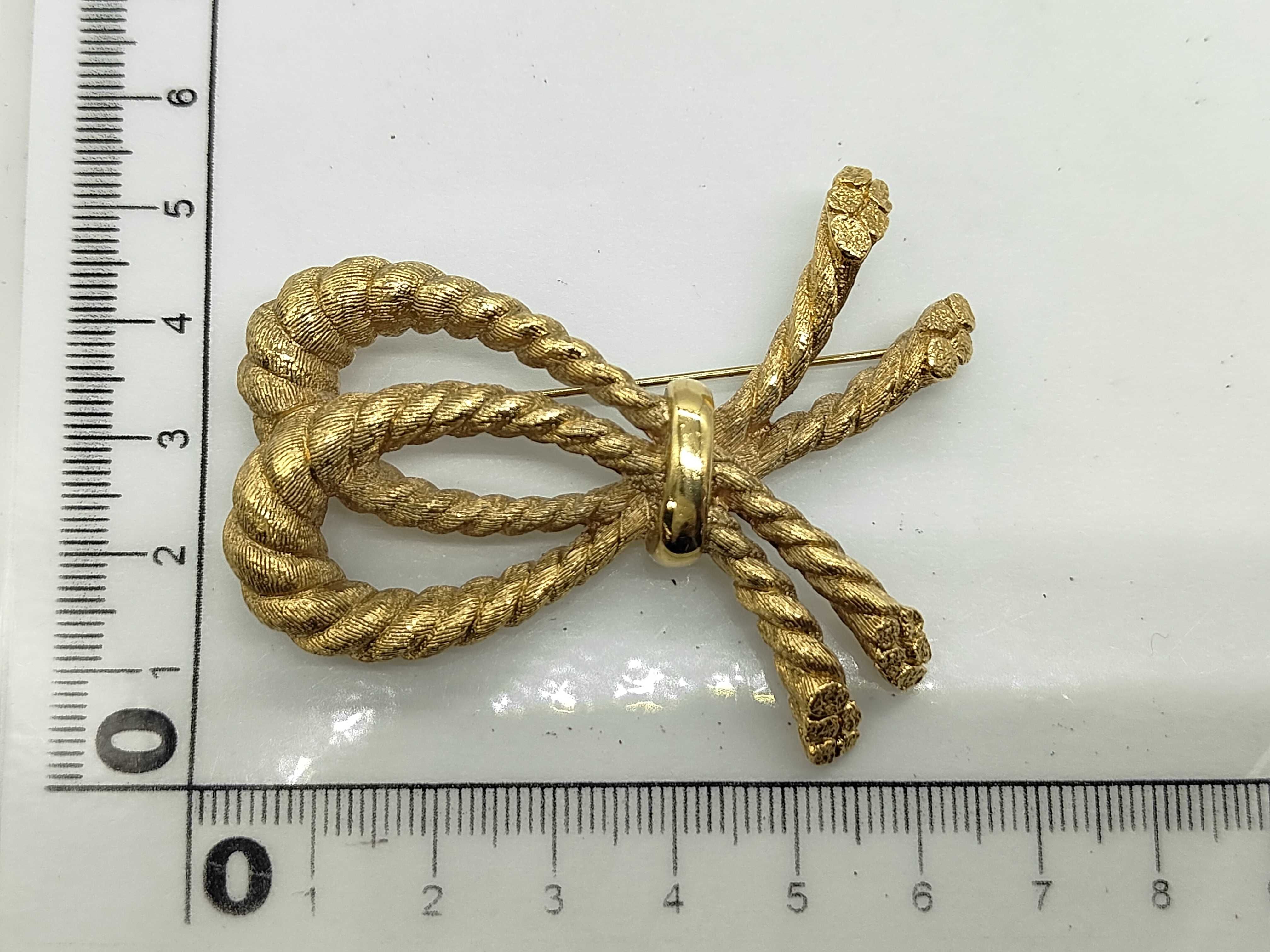 Vintage Ribbon Rope Gold Brooch — view 6