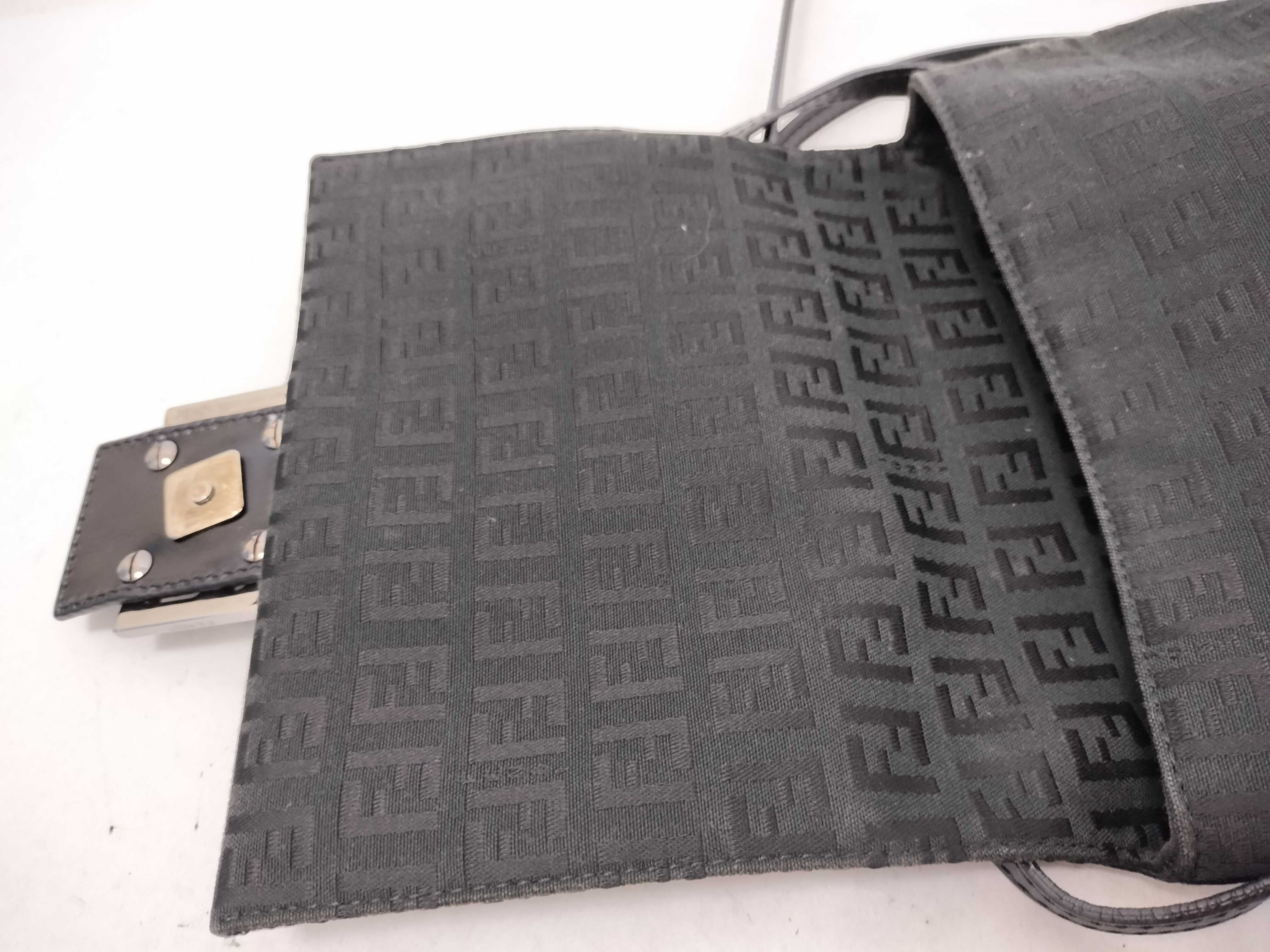 Zucchino Shoulder Bag — view 8