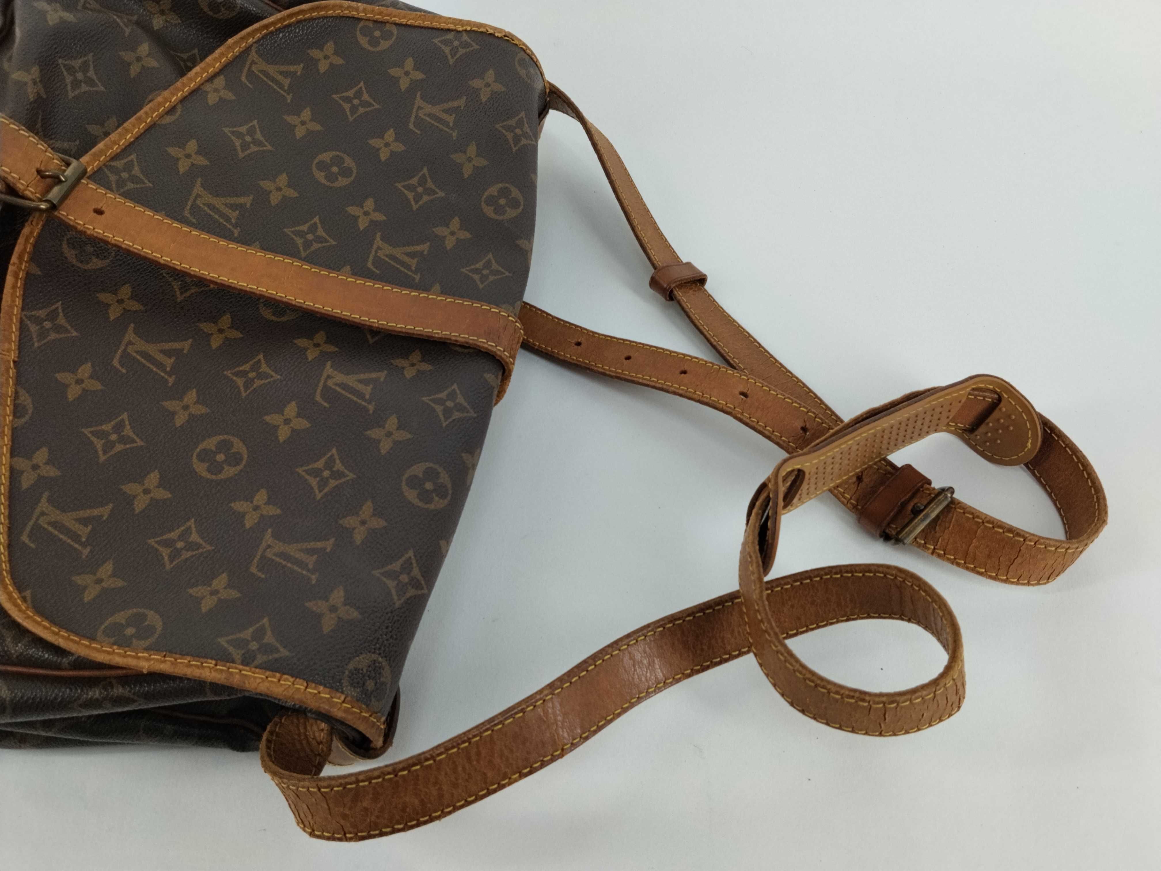 Monogram LV Saumur Shoulder Bag — view 3