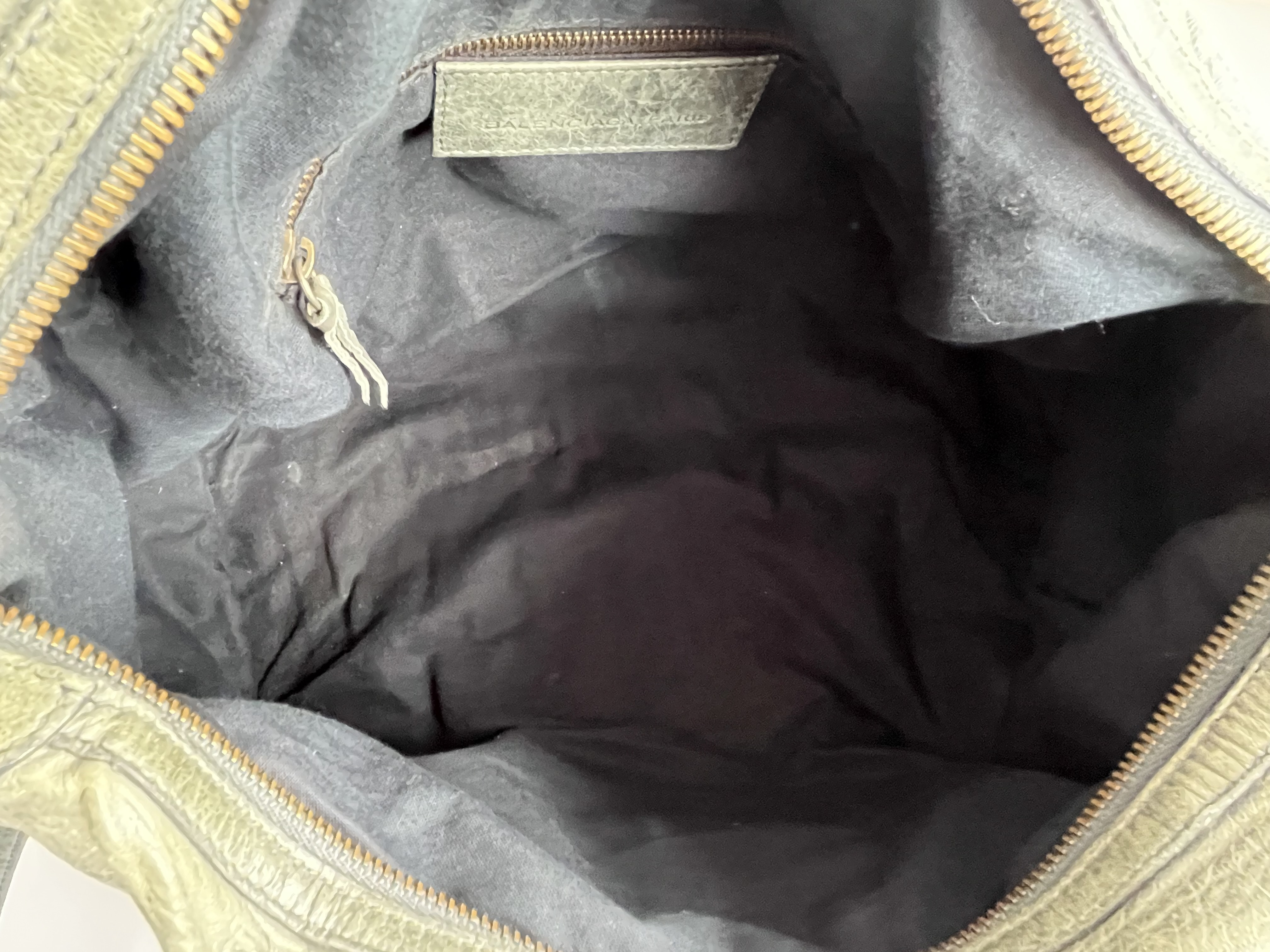 The City Smoky Black Khaki Shoulder Bag with Mirror and Shoulder Strap — view 12