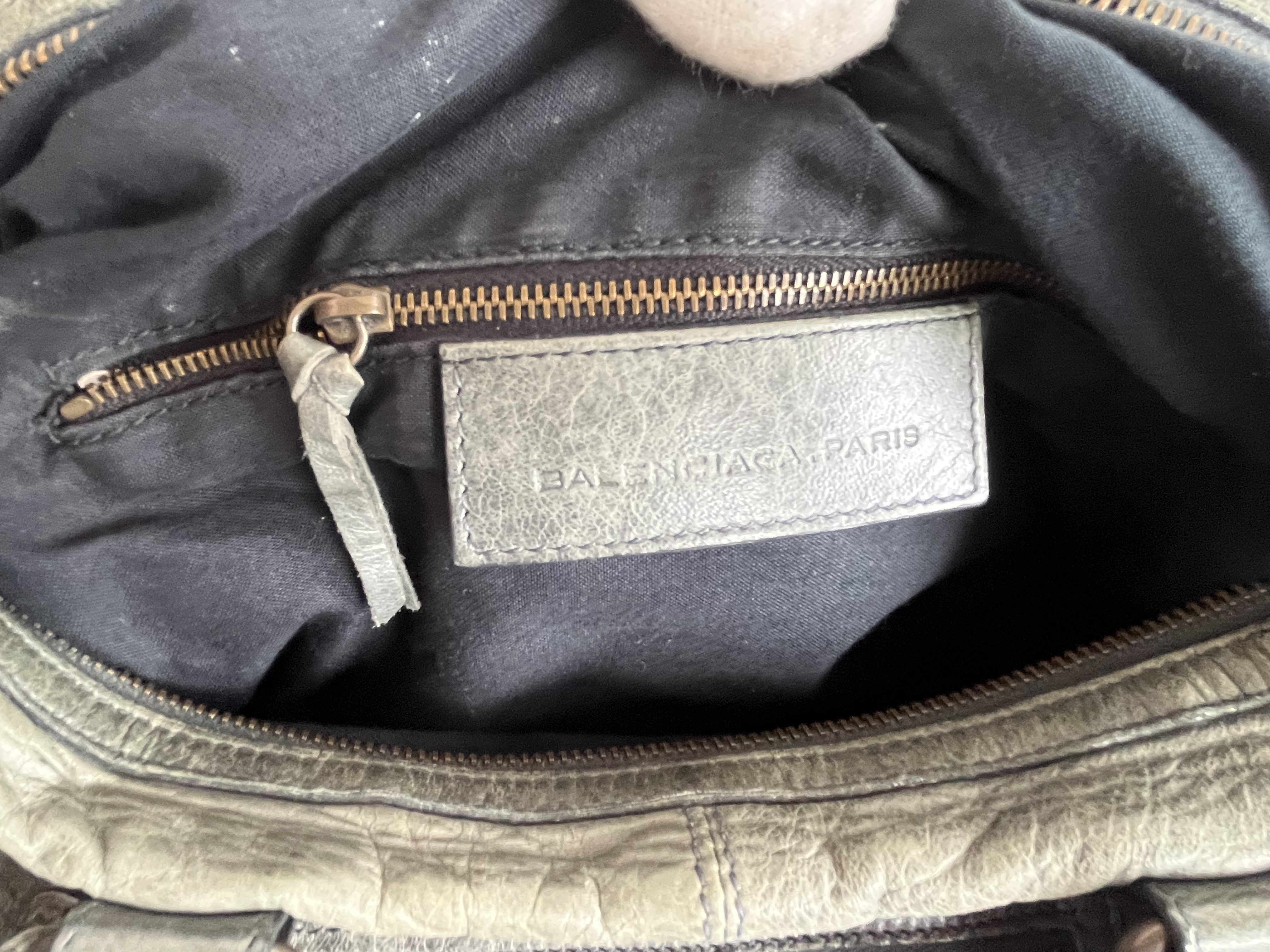 The City Smoky Black Khaki Shoulder Bag with Mirror and Shoulder Strap — view 15